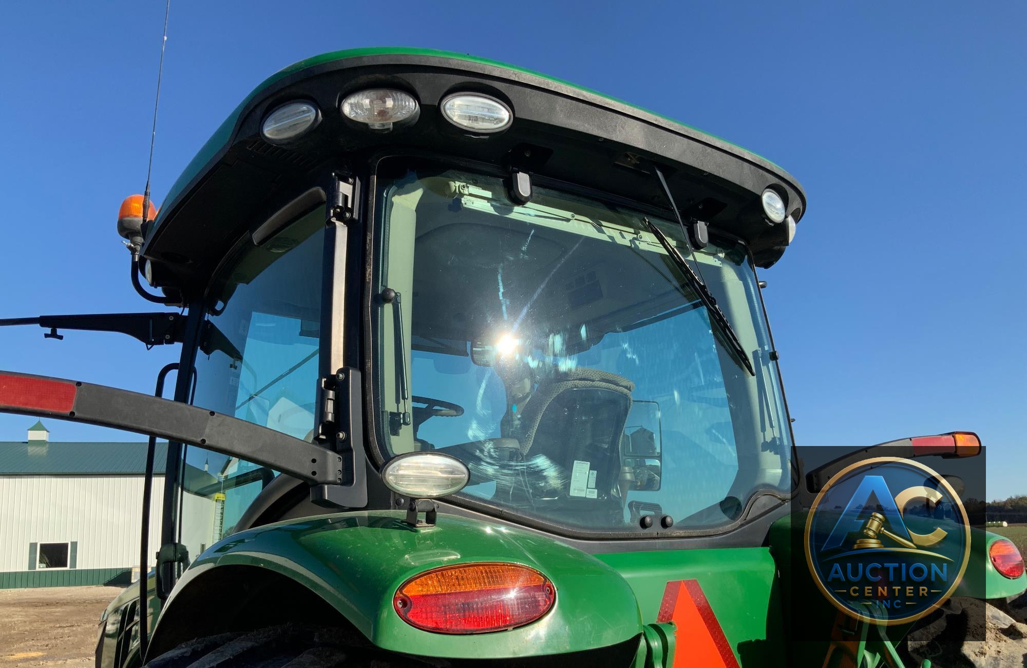 2019 John Deere 8320R