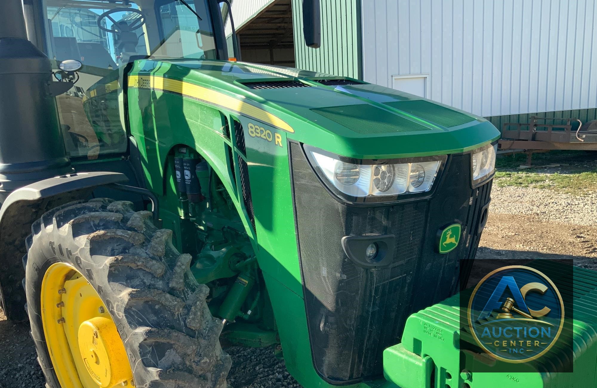 2019 John Deere 8320R