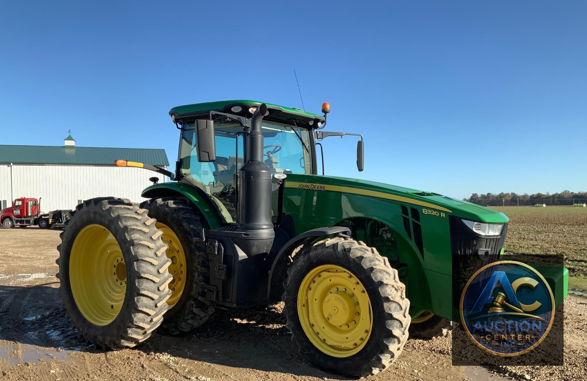 2019 John Deere 8320R