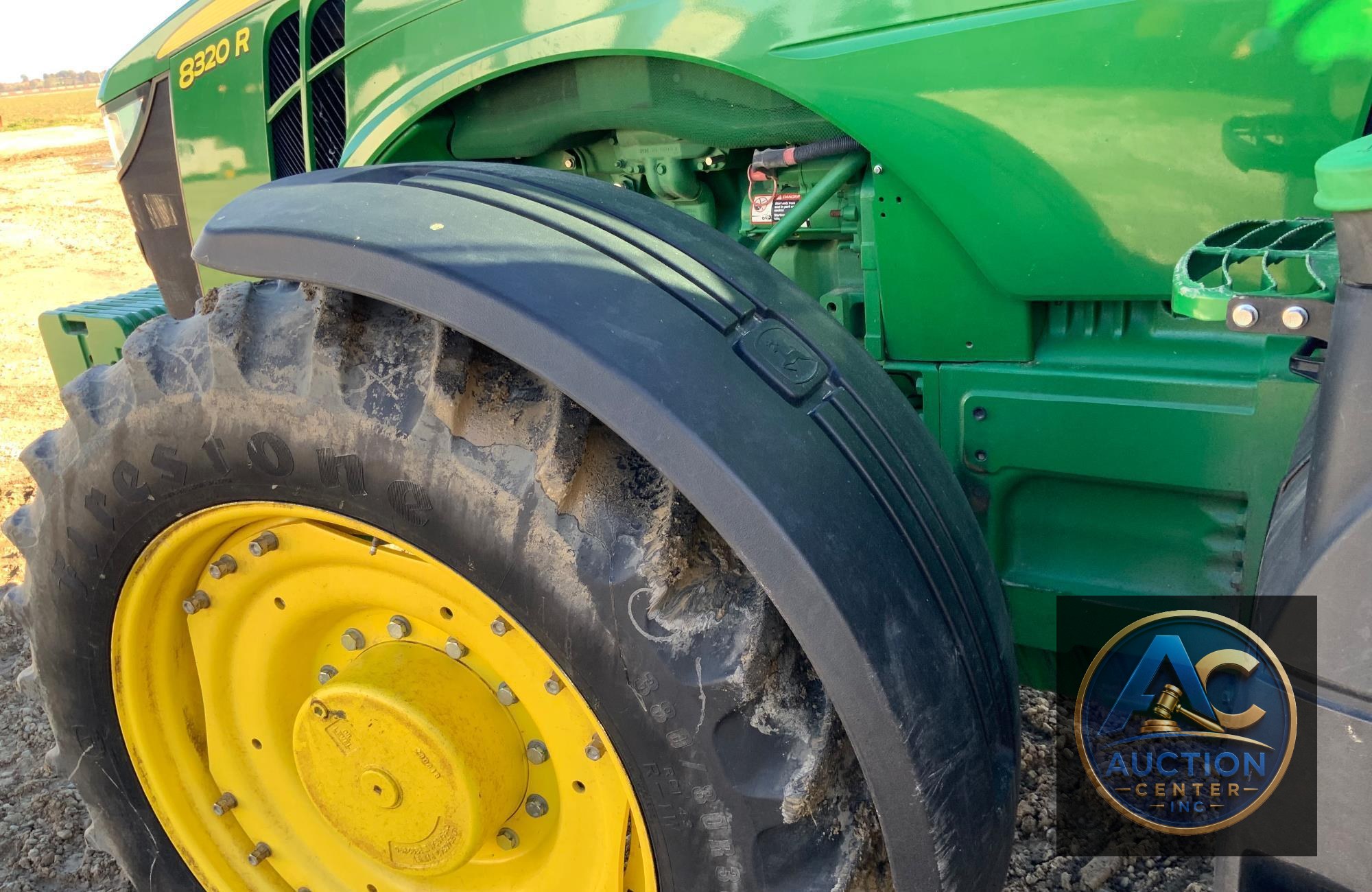 2019 John Deere 8320R