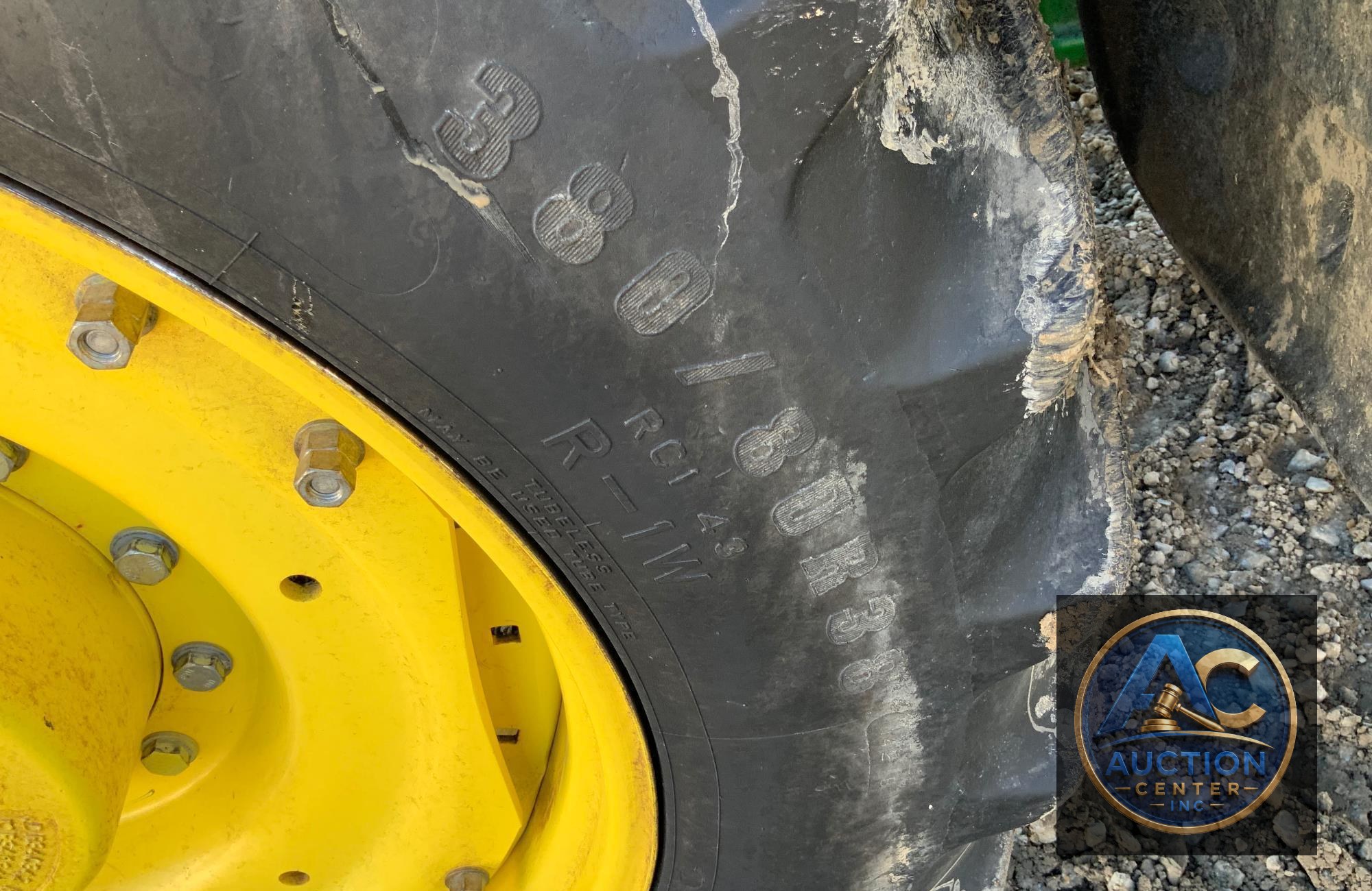 2019 John Deere 8320R