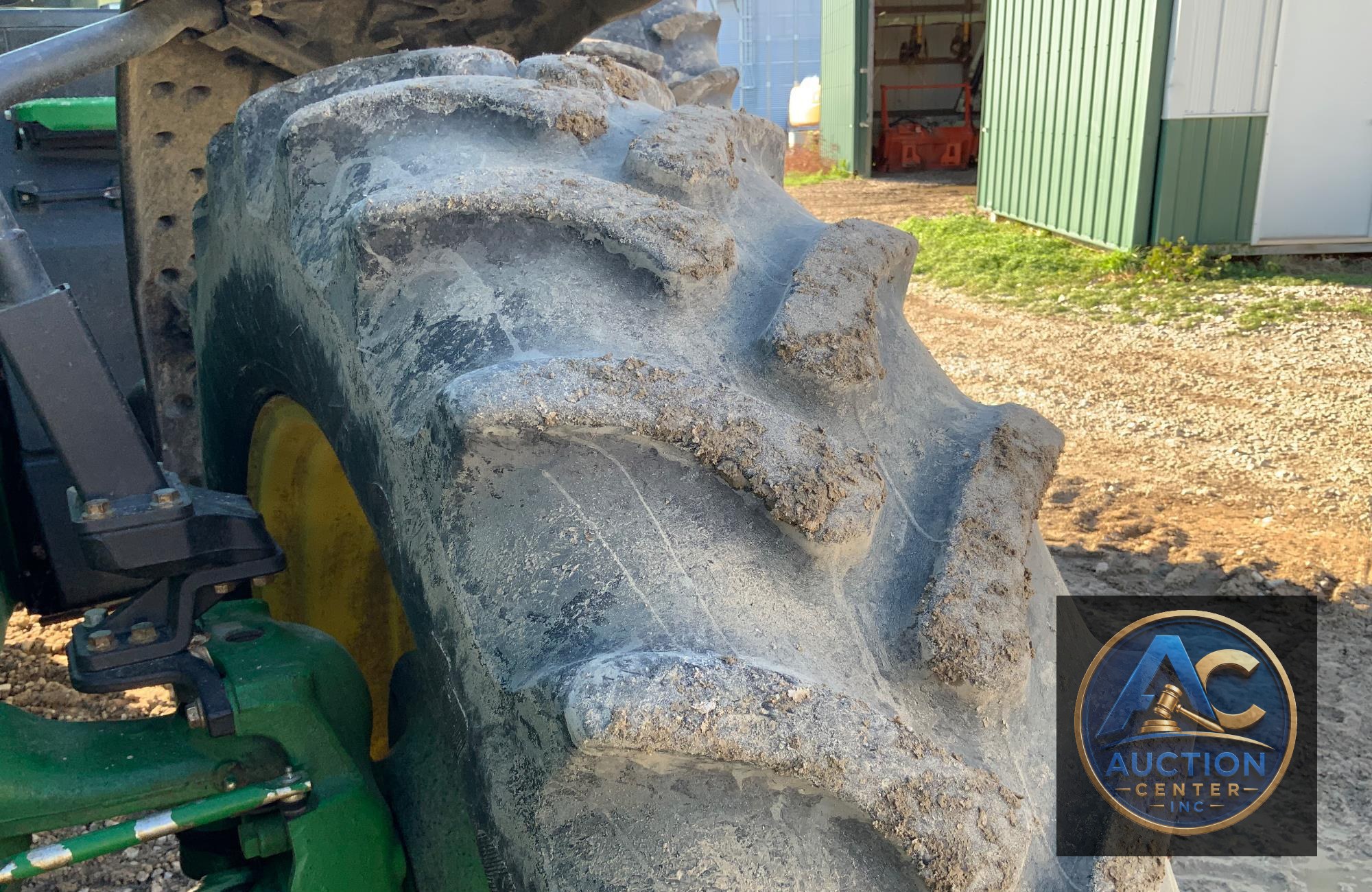 2019 John Deere 8320R
