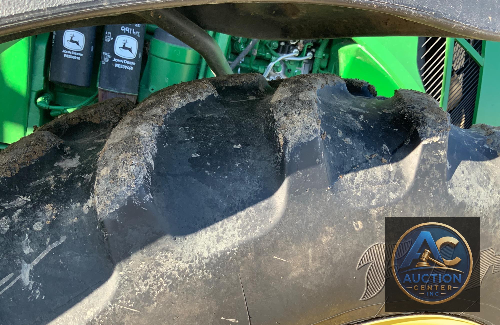 2019 John Deere 8320R