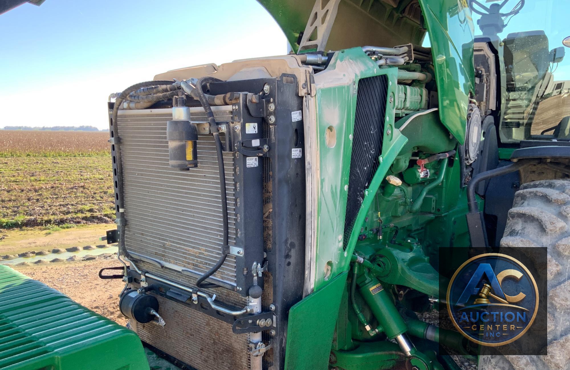 2019 John Deere 8320R