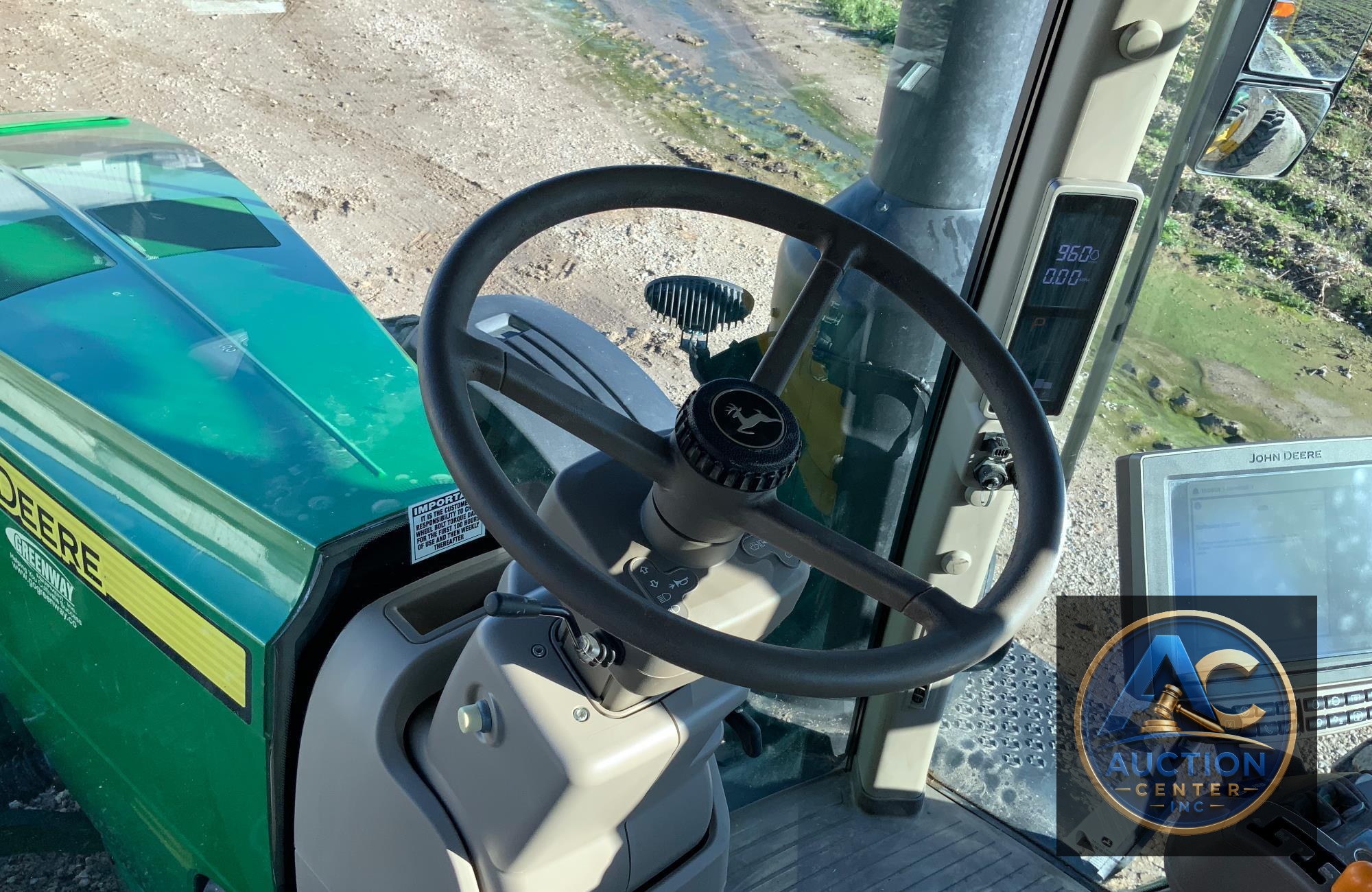2019 John Deere 8320R