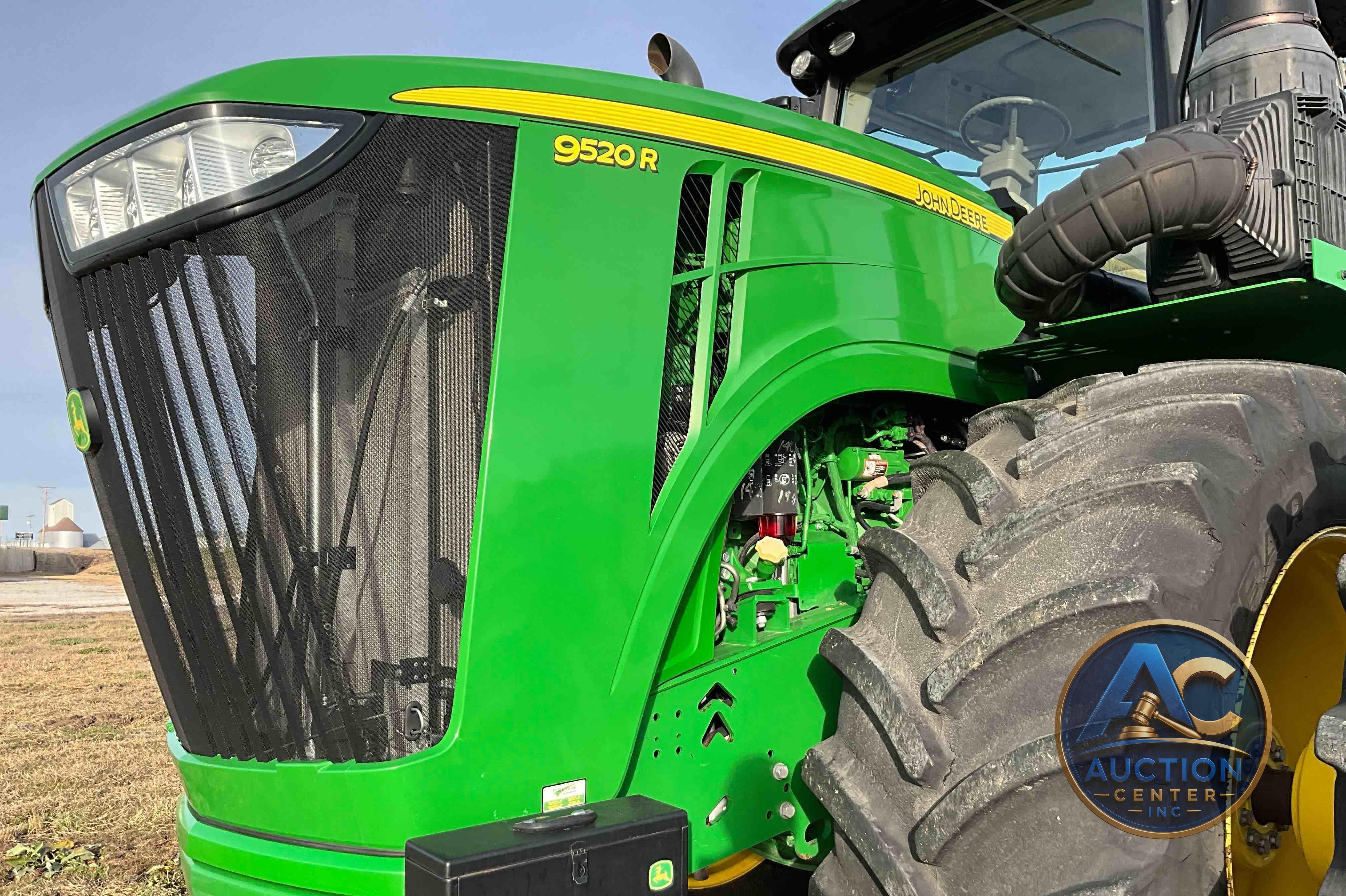 2017 John Deere 9520R
