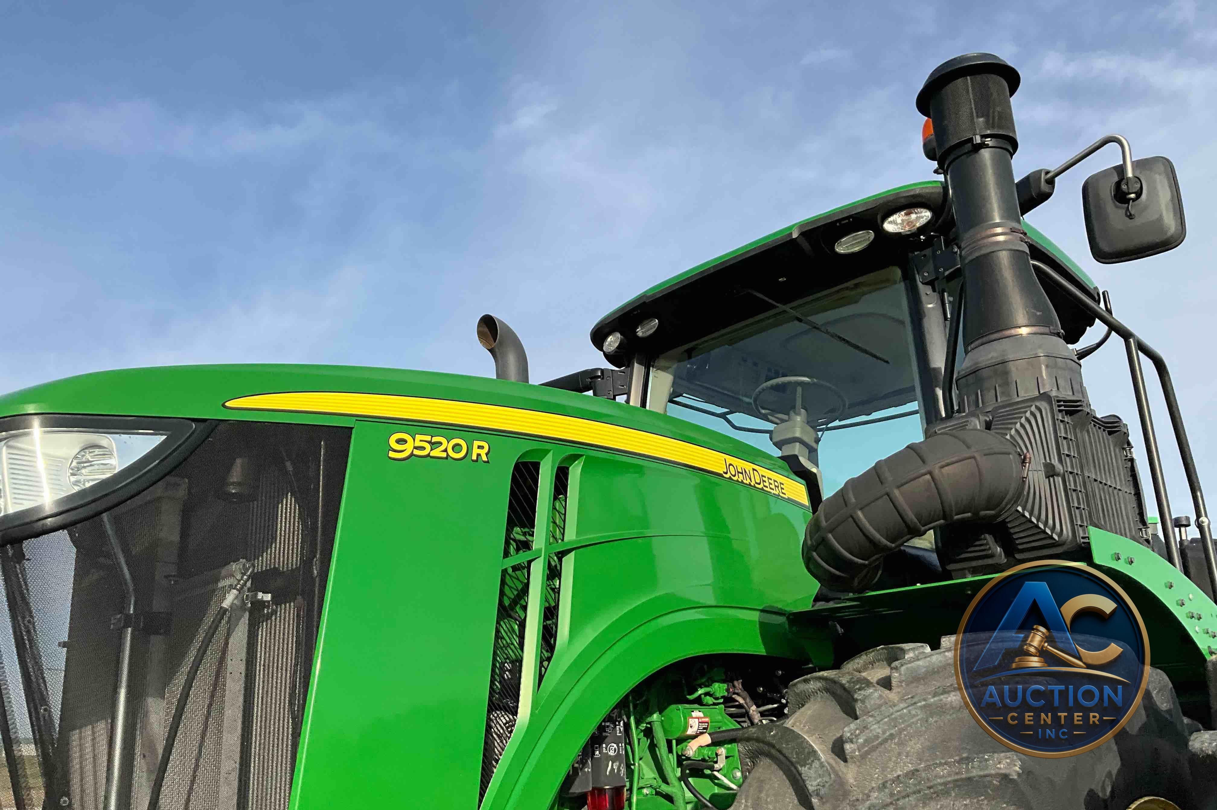 2017 John Deere 9520R