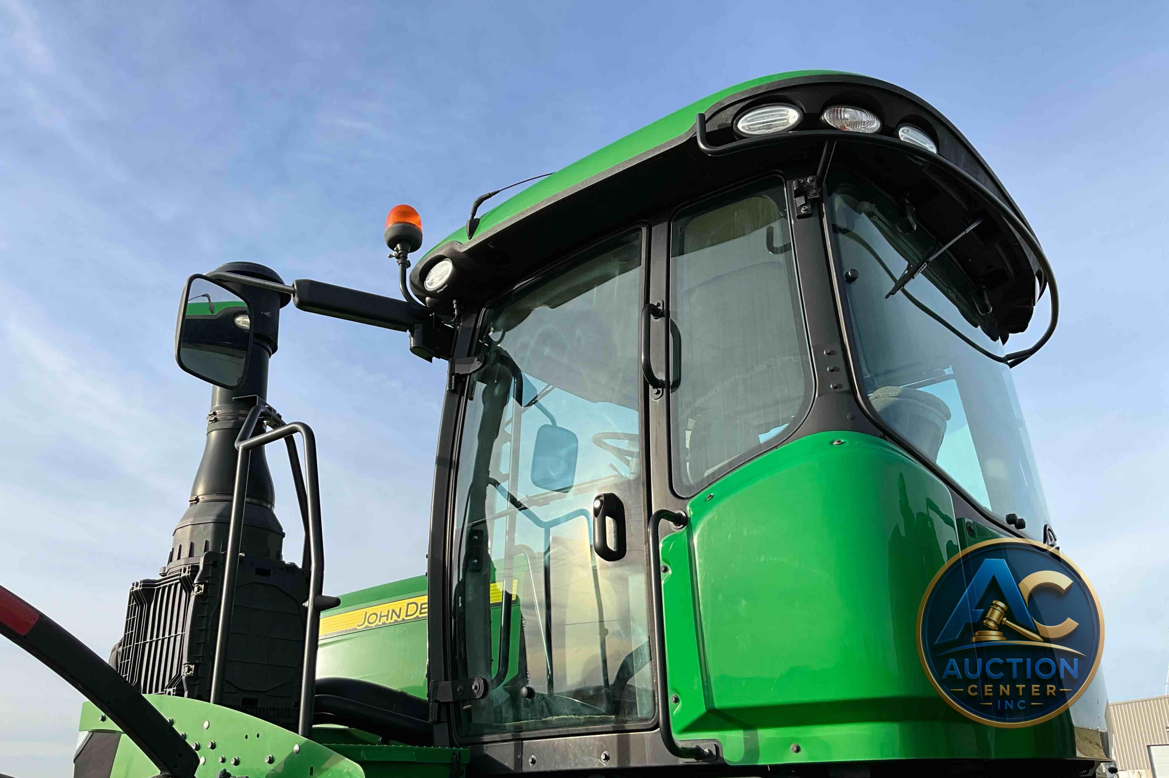 2017 John Deere 9520R