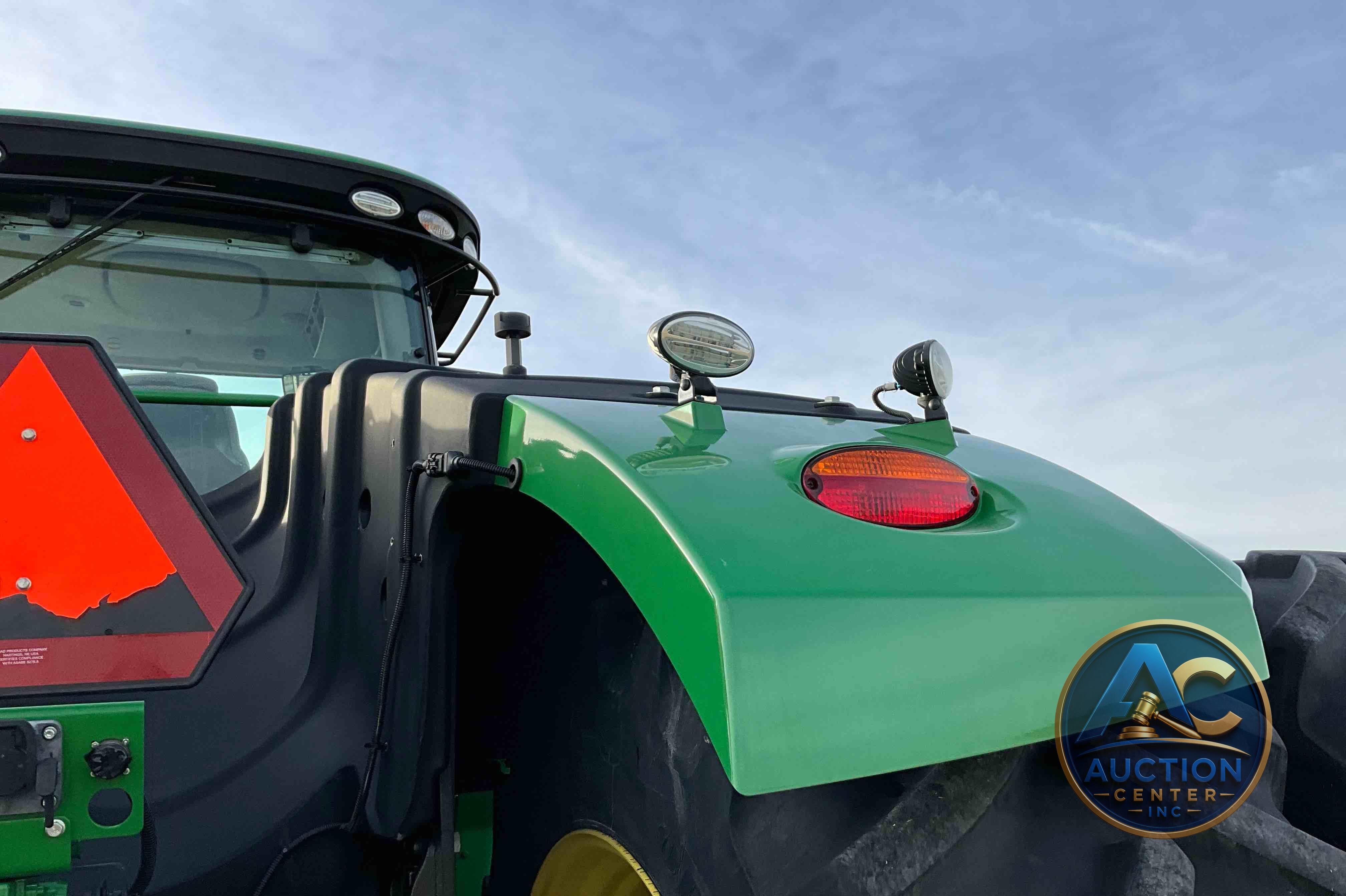 2017 John Deere 9520R