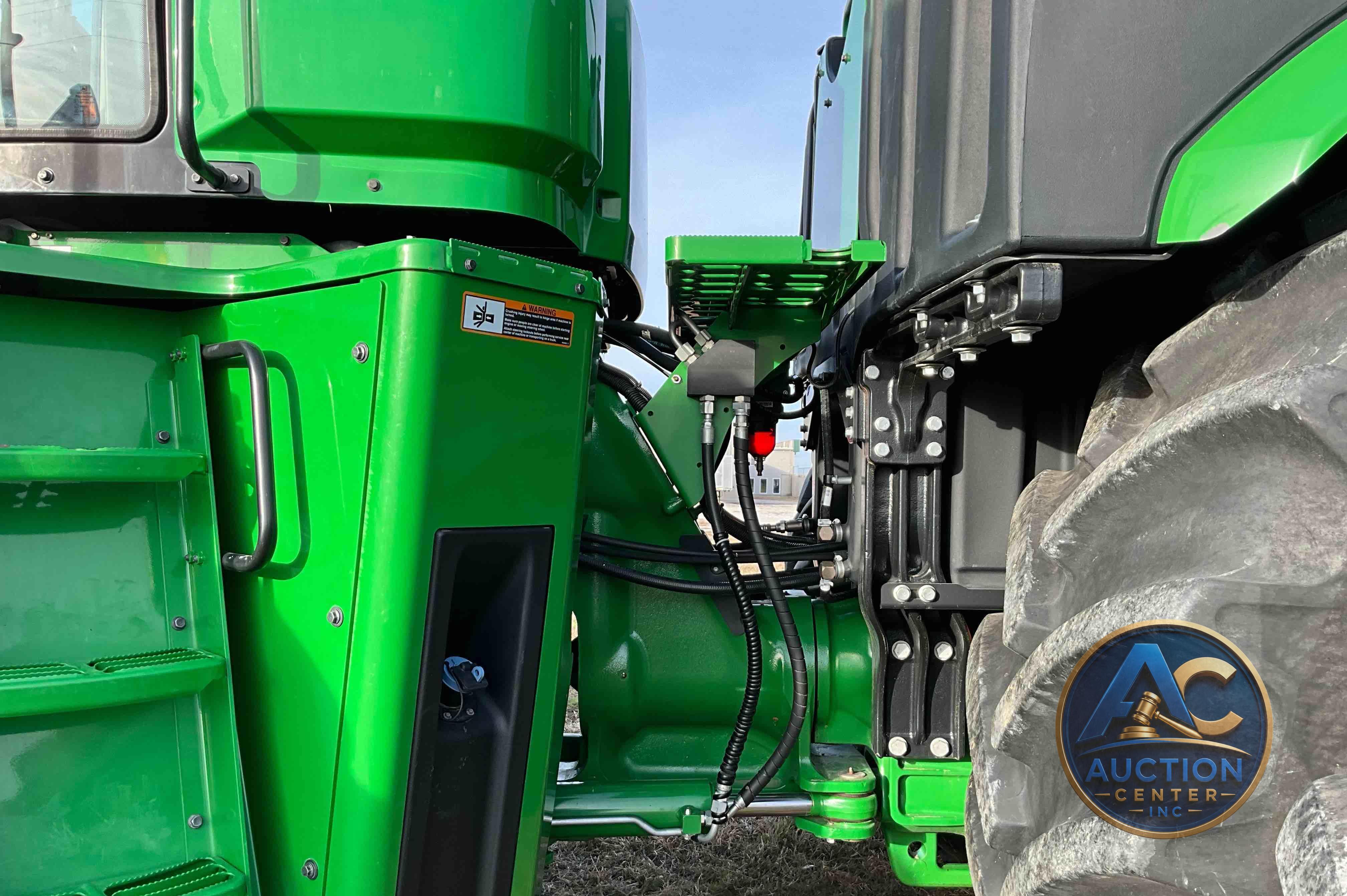 2017 John Deere 9520R