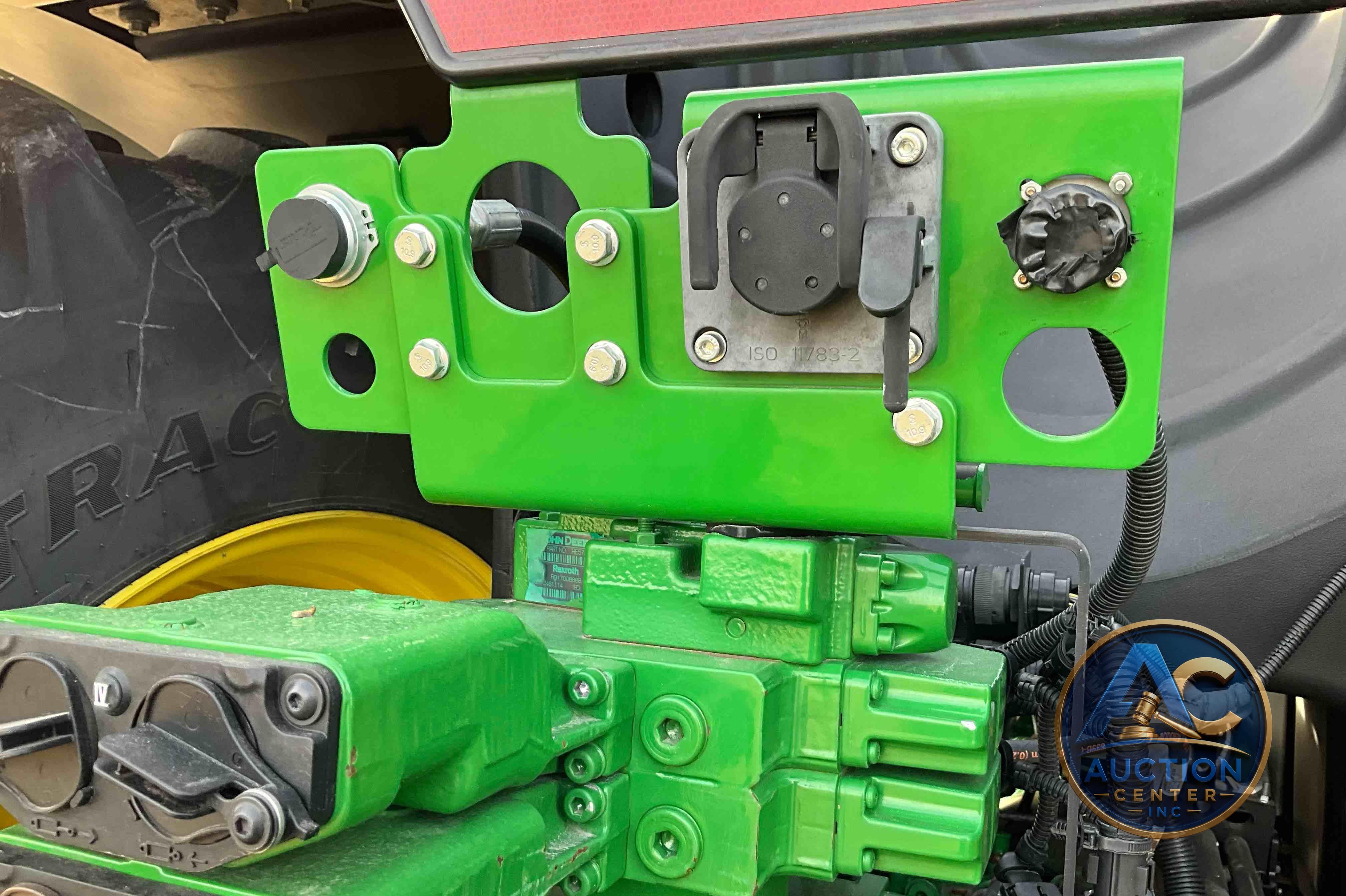 2017 John Deere 9520R