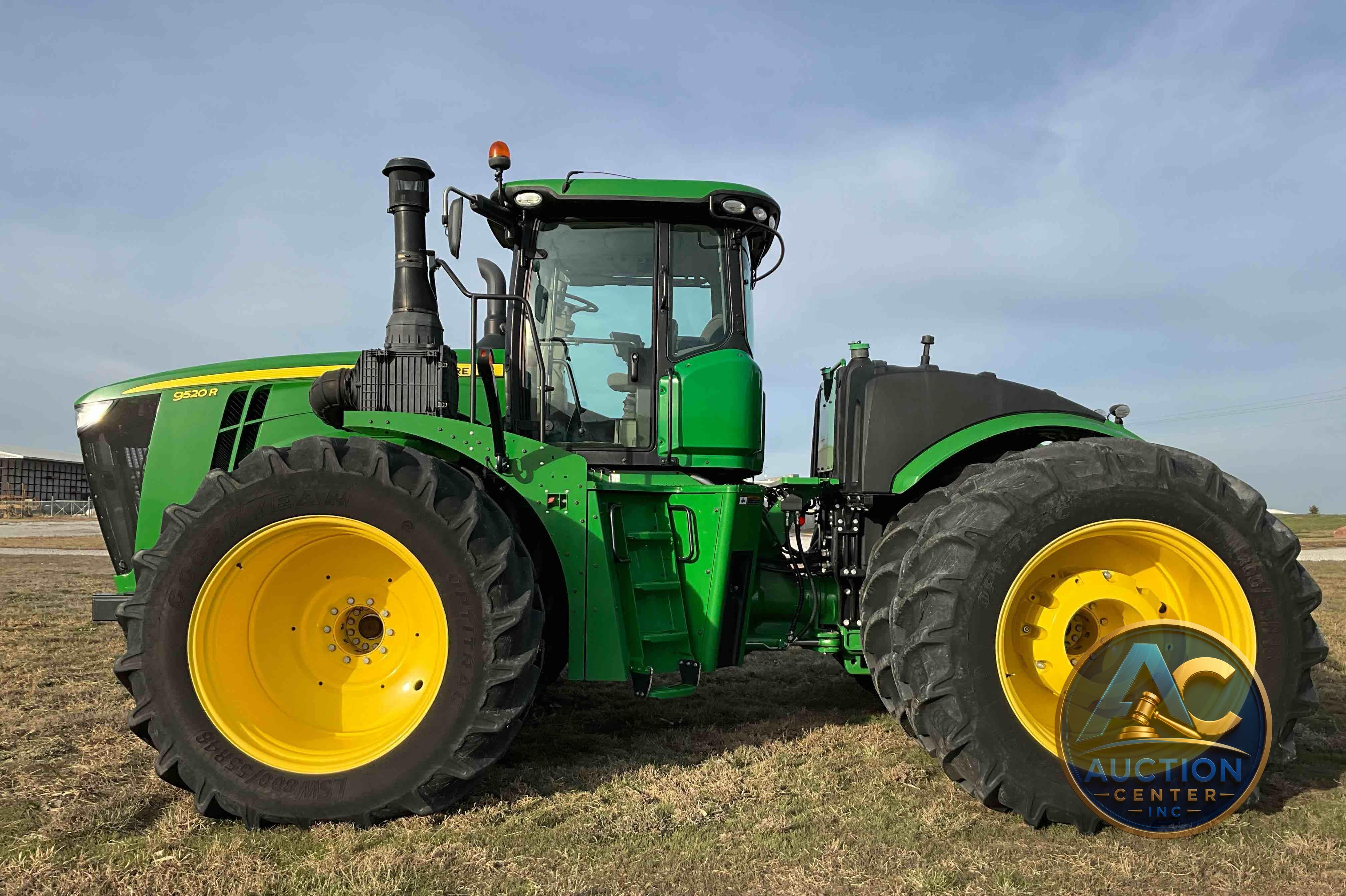 2017 John Deere 9520R