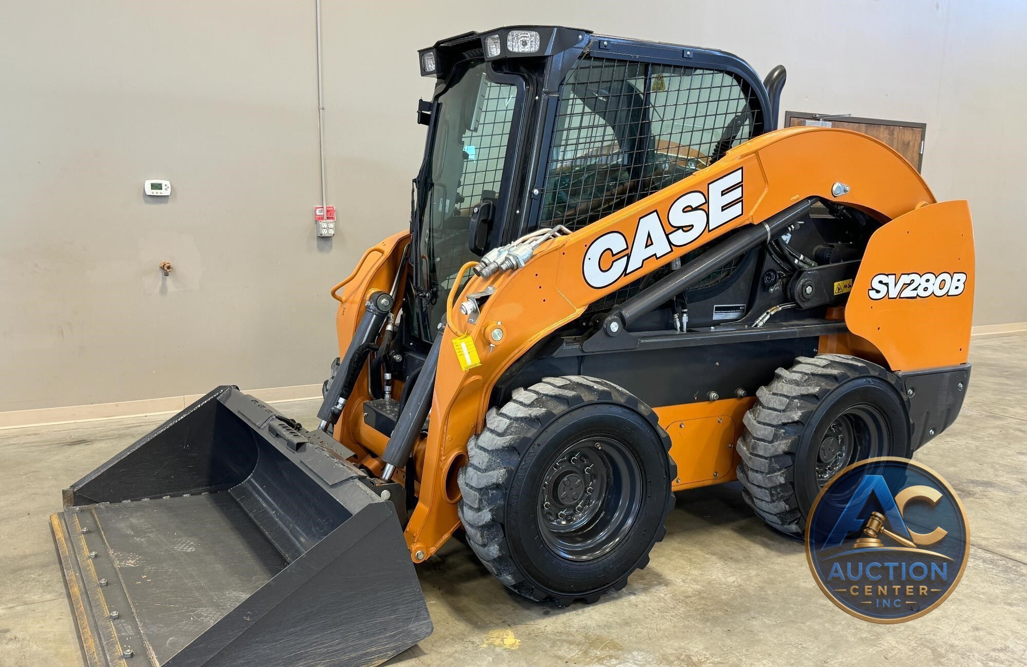 2023 Case SV280B