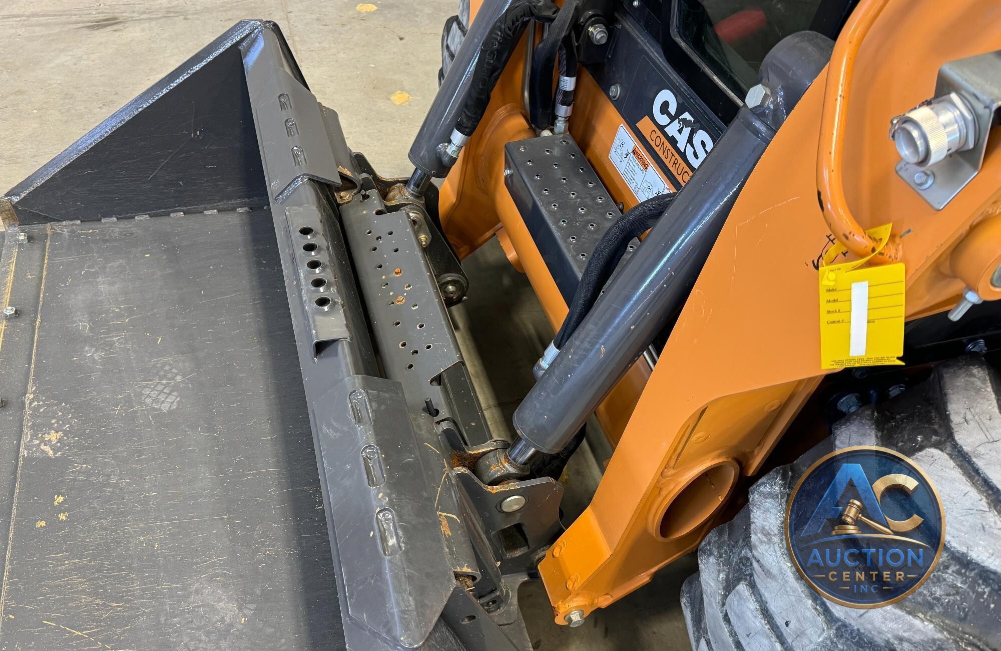 2023 Case SV280B