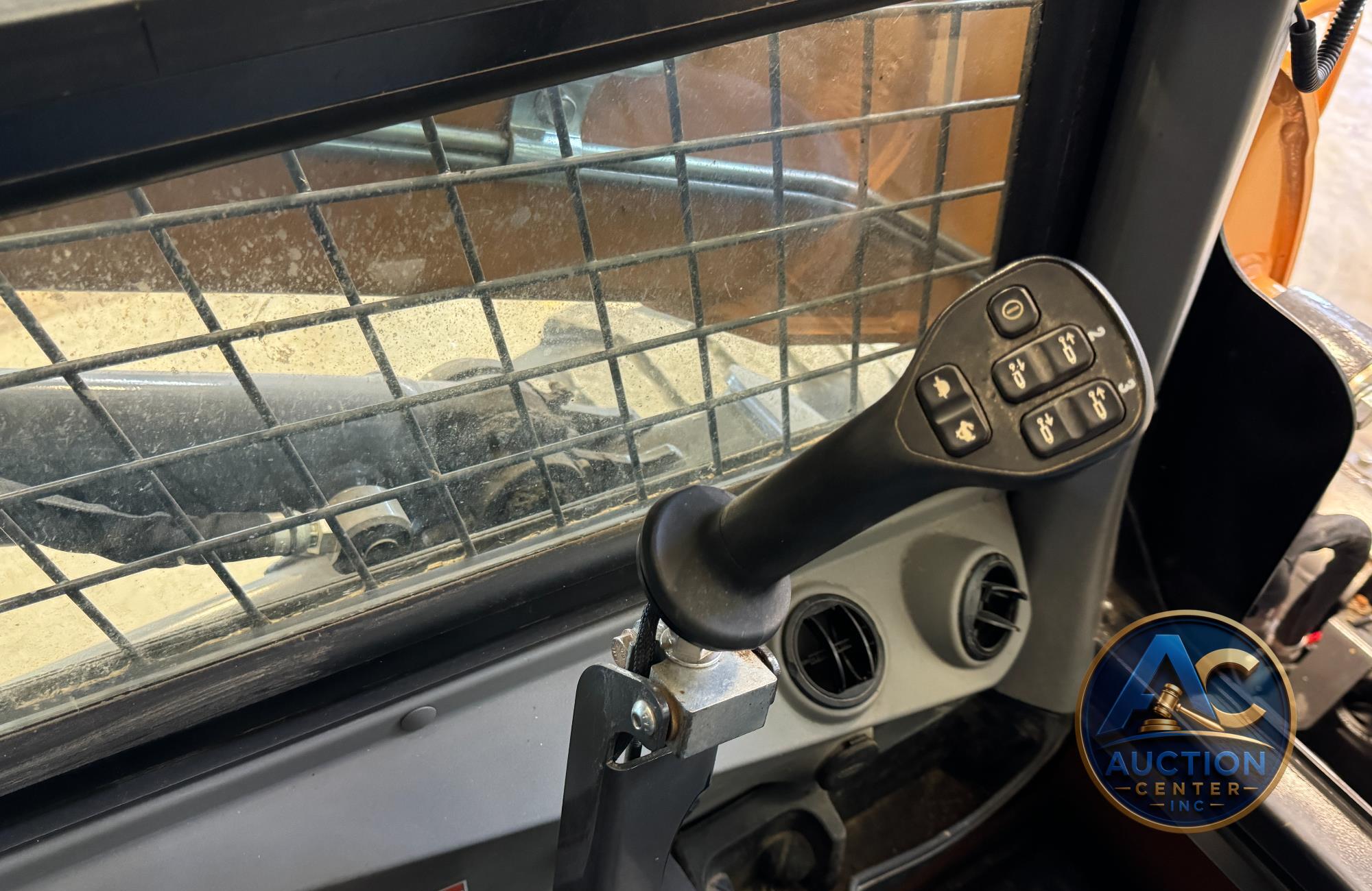 2023 Case SV280B