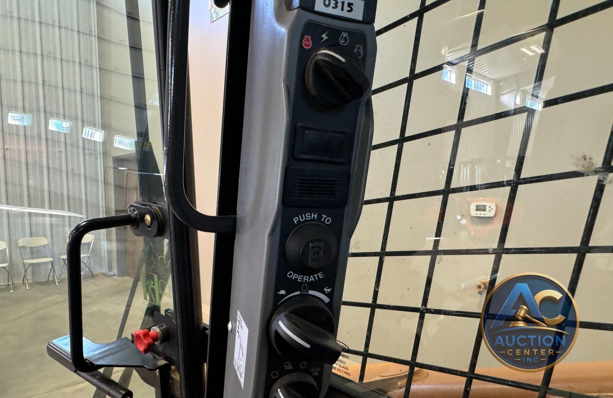 2023 Case SV280B