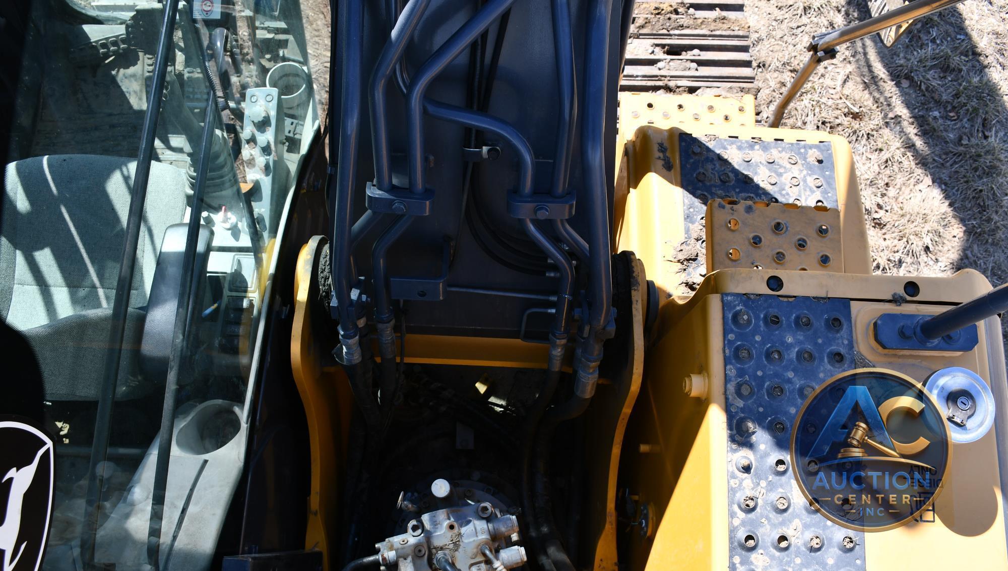 2015 John Deere 160G