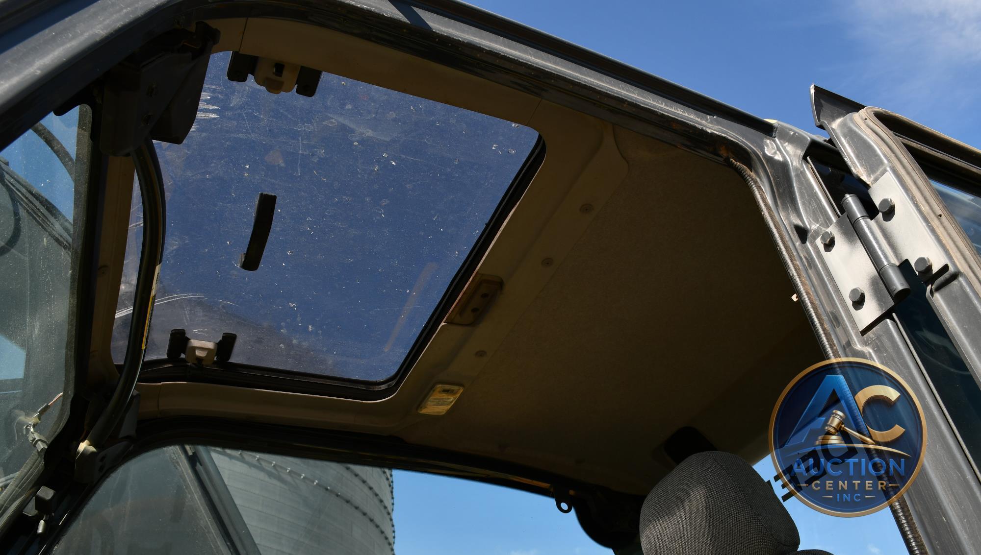 2015 John Deere 160G
