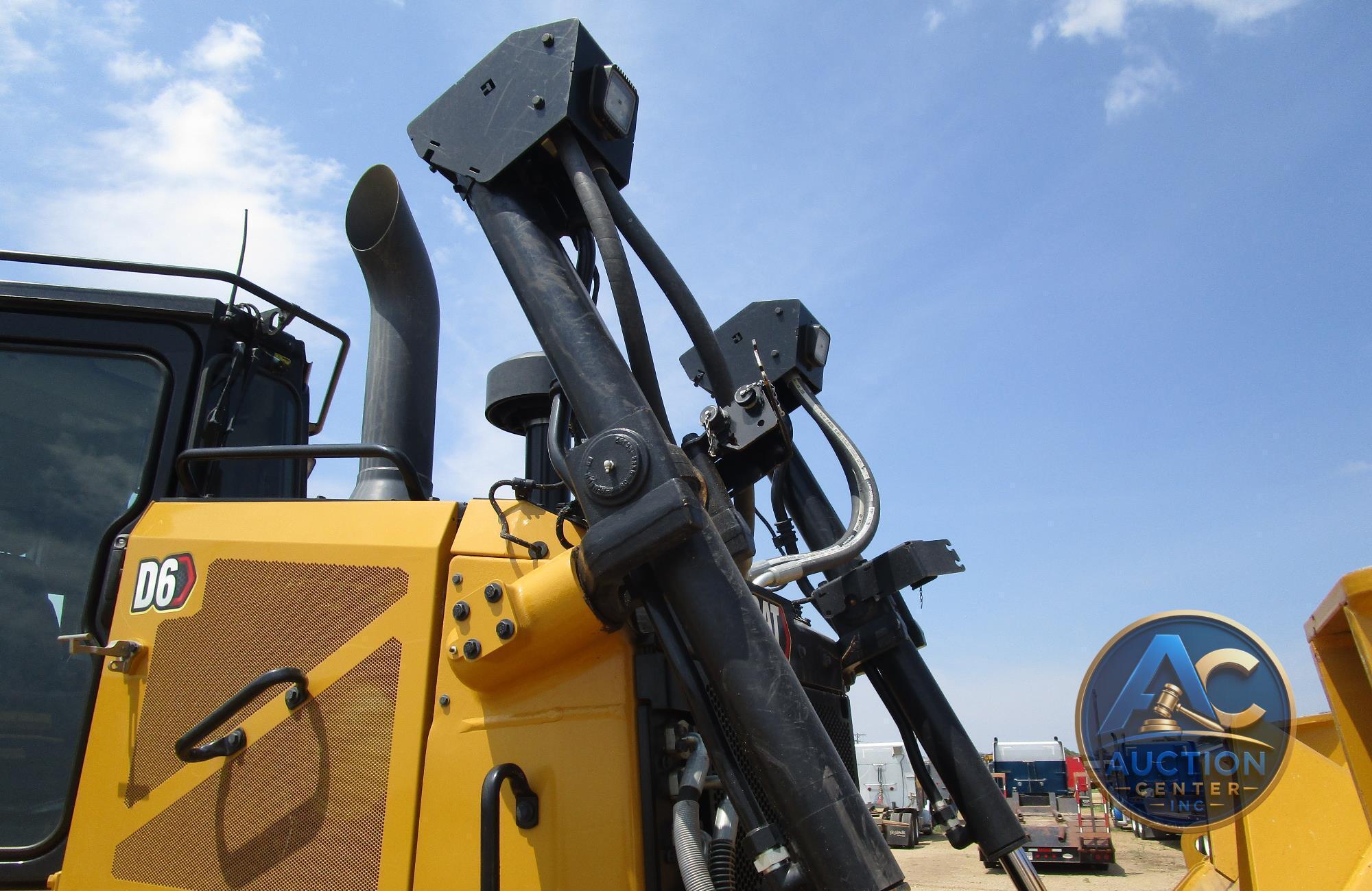 2023 Caterpillar D6