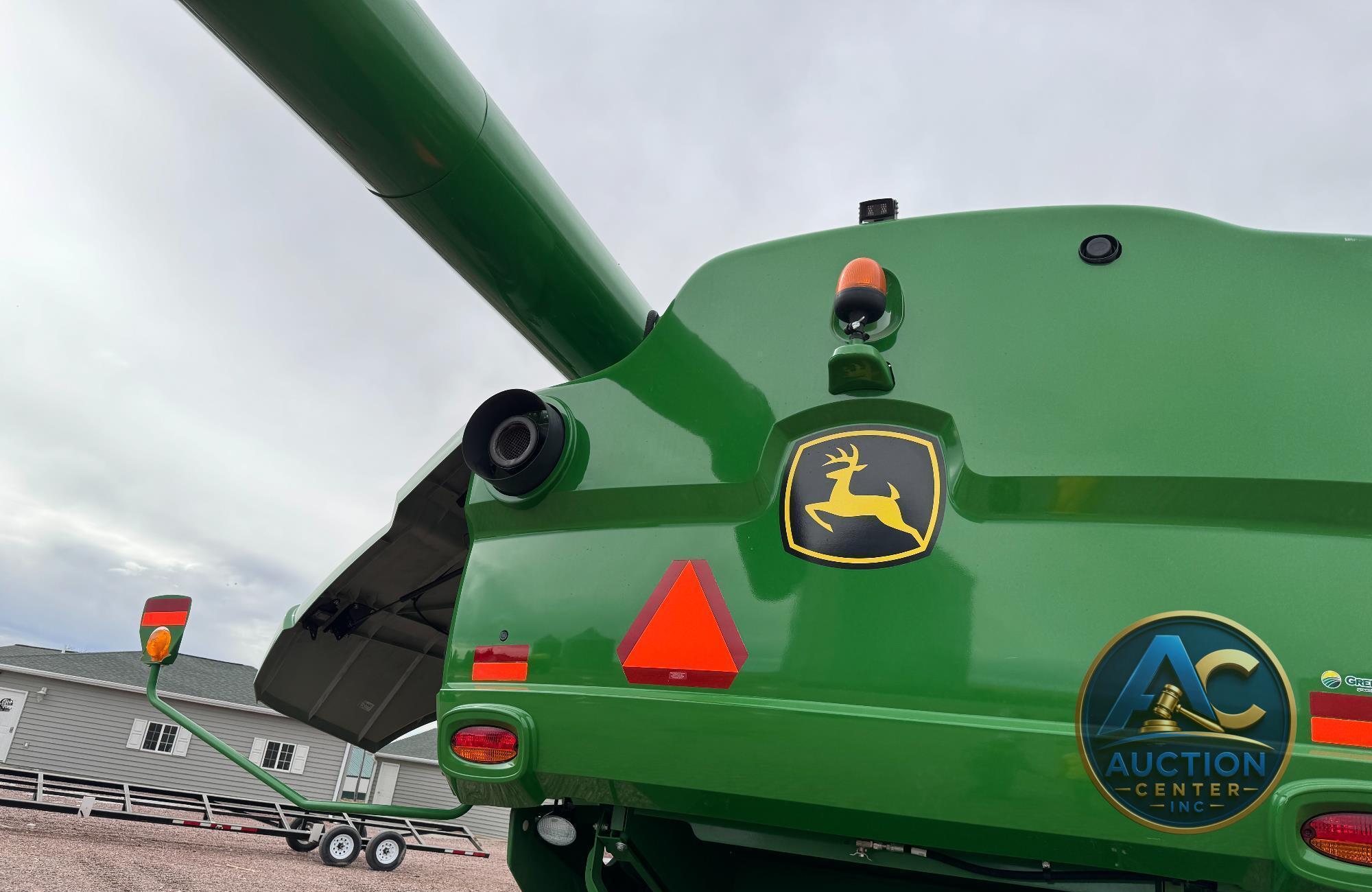 2015 John Deere S660