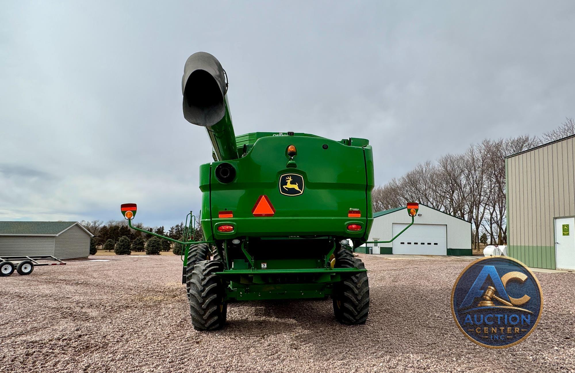 2015 John Deere S660