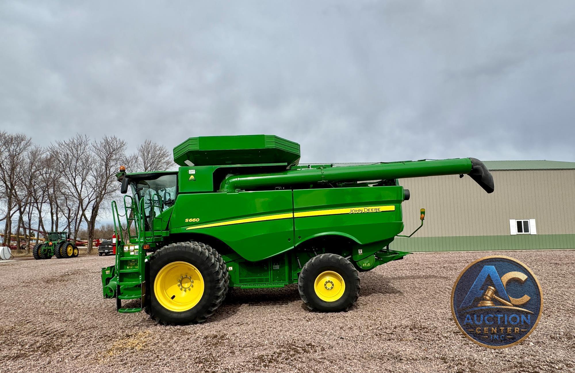 2015 John Deere S660
