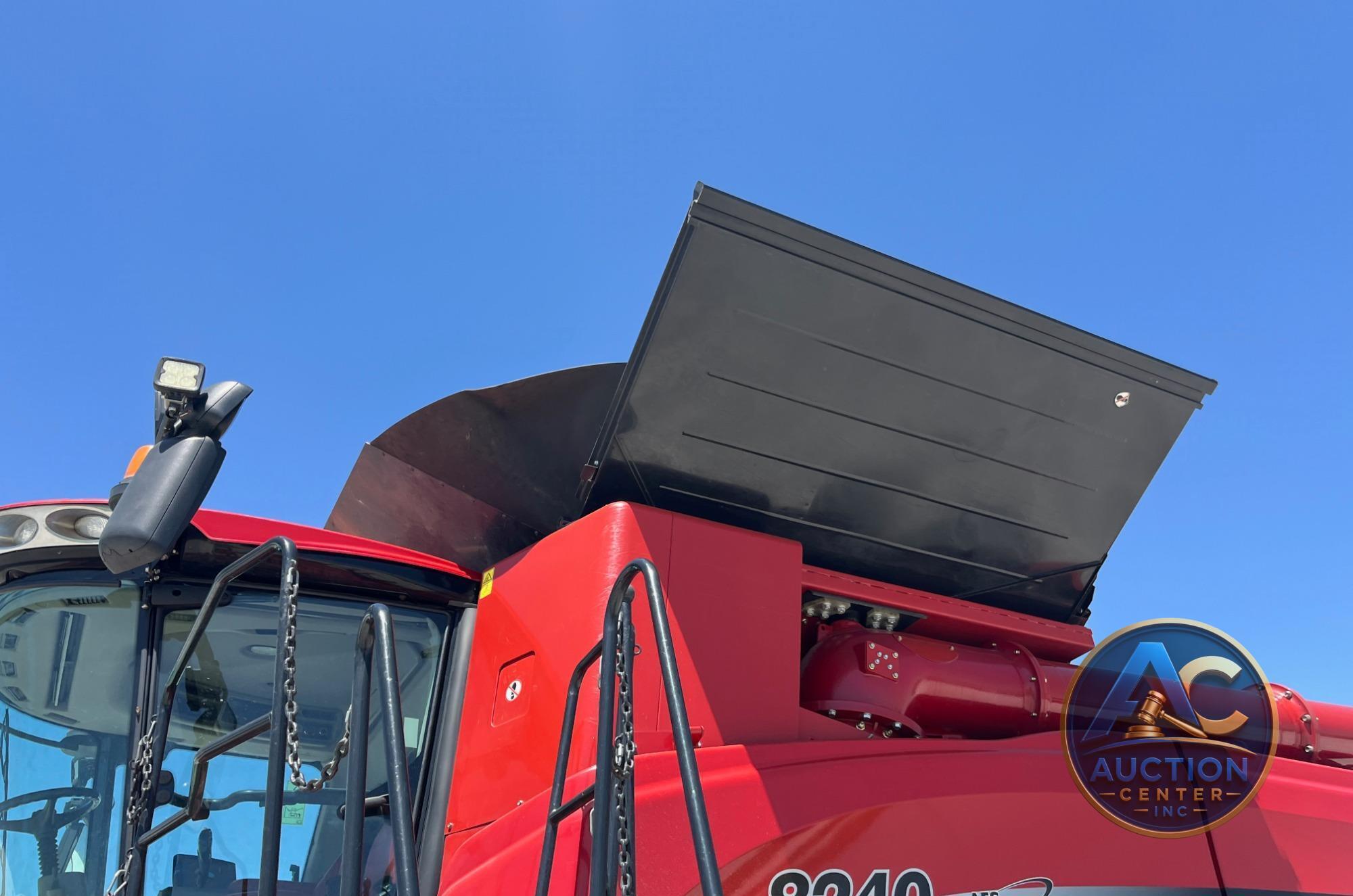 2016 Case IH 8240