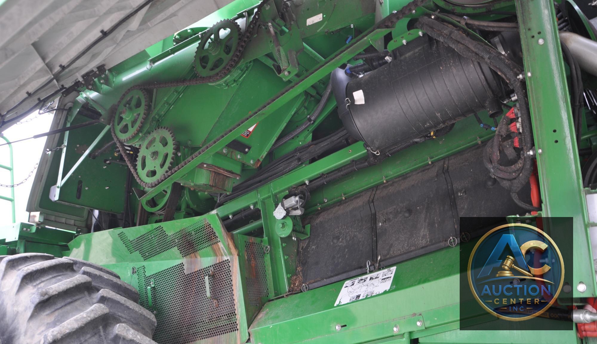 2014 John Deere S690
