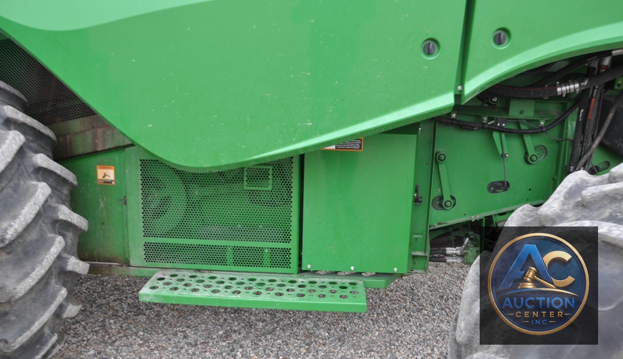 2014 John Deere S690