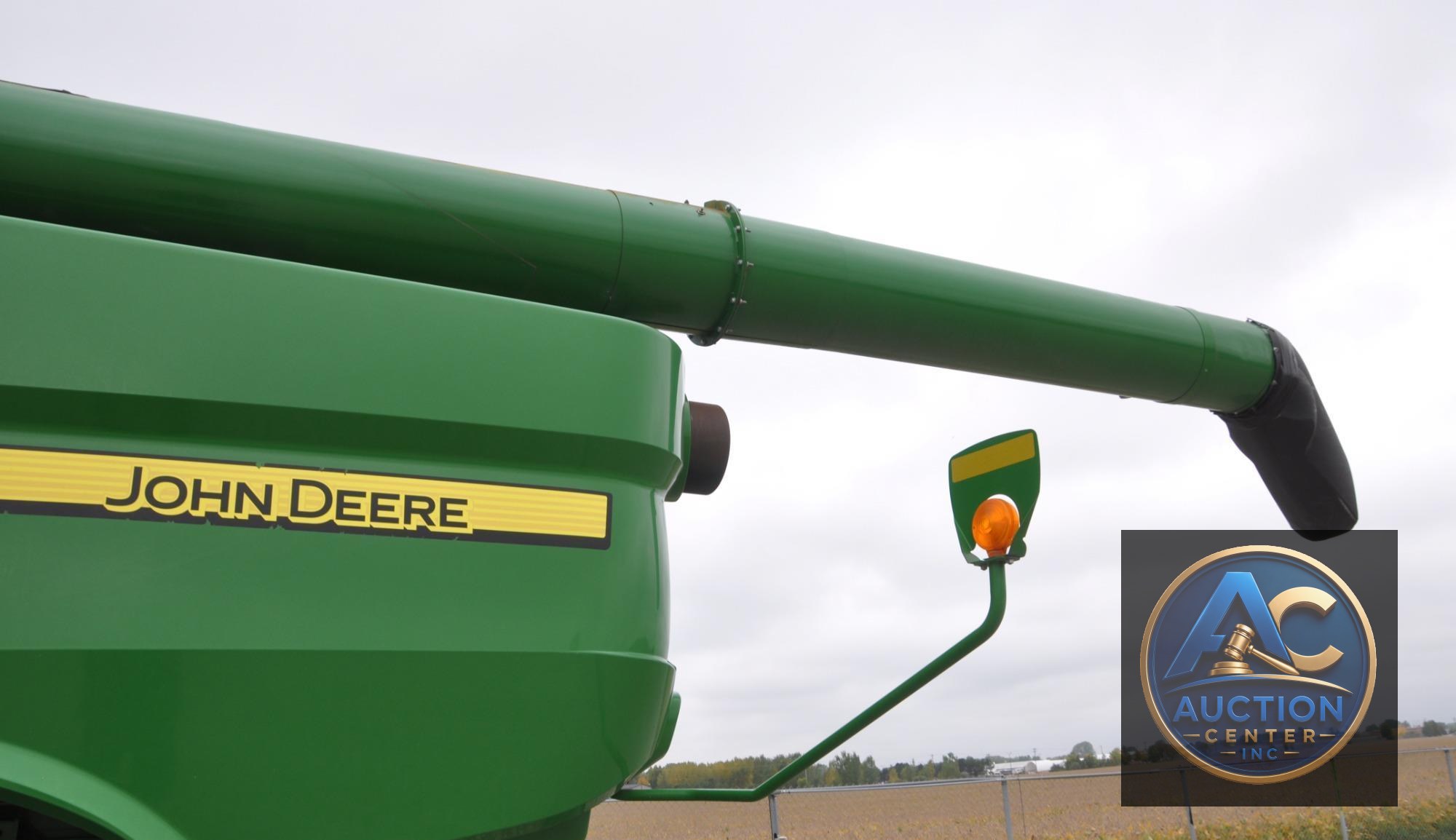 2014 John Deere S690