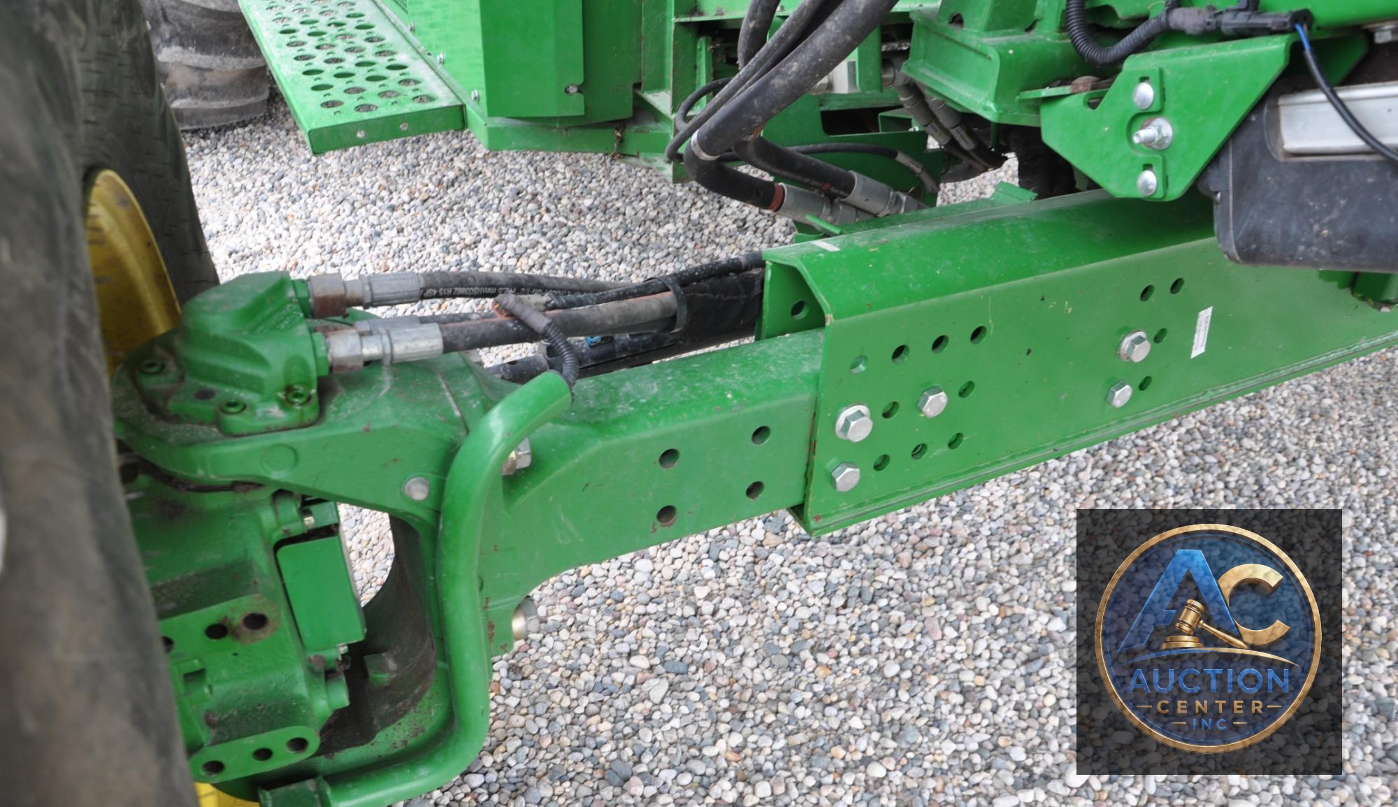 2014 John Deere S690