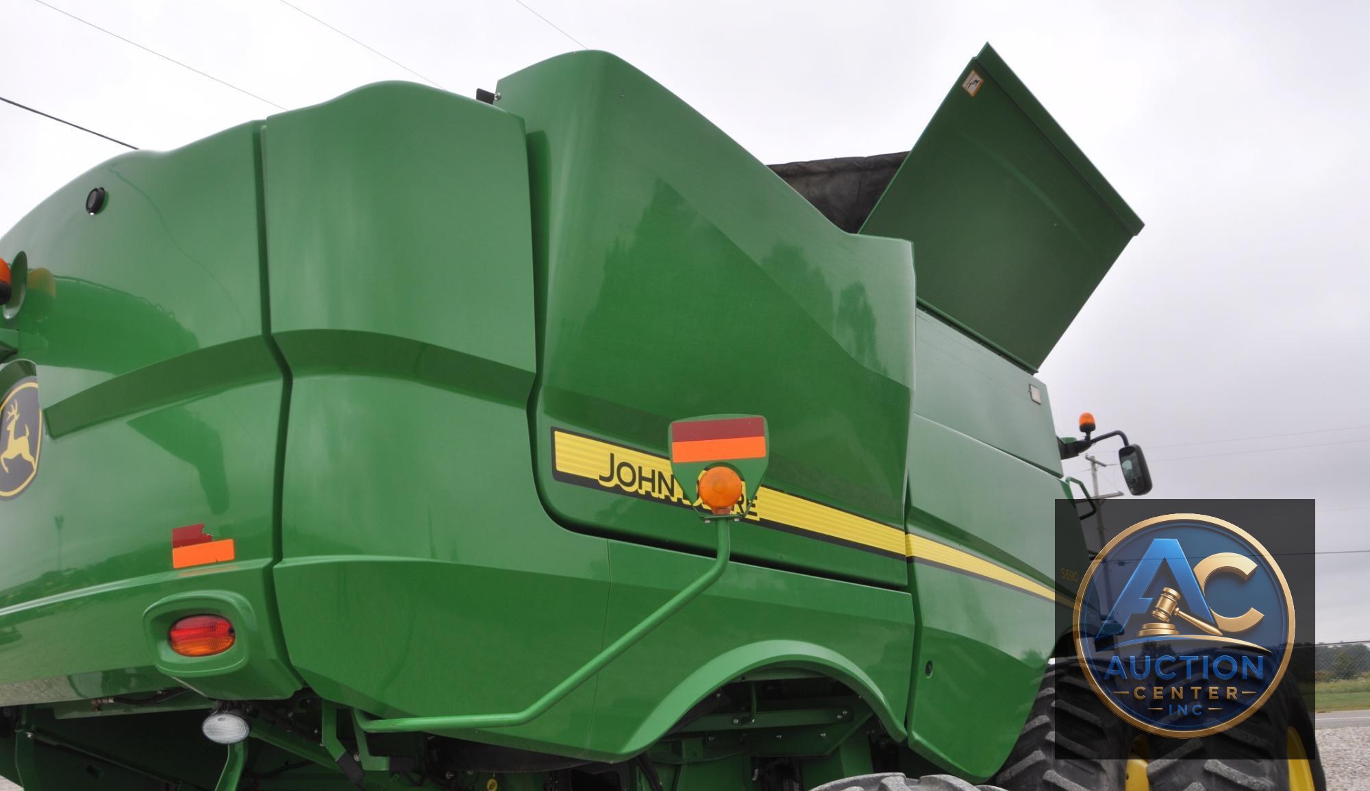 2014 John Deere S690