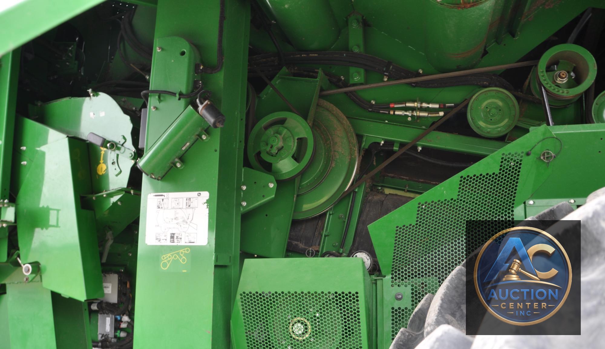 2014 John Deere S690