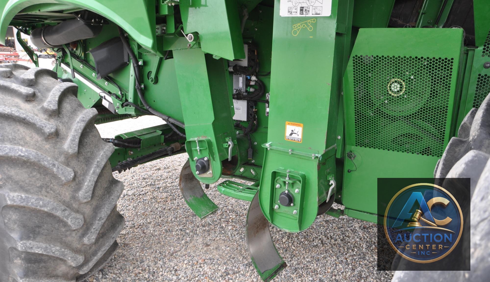 2014 John Deere S690