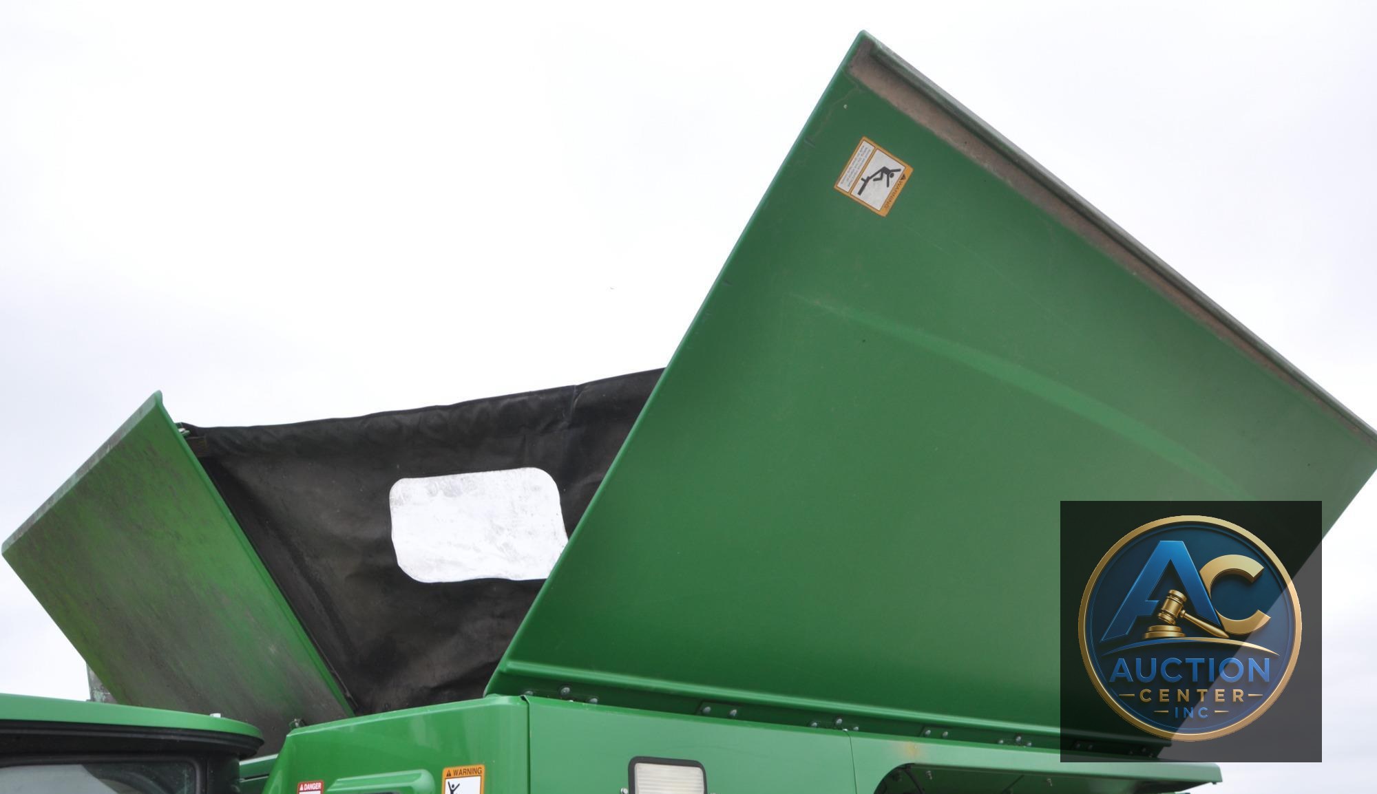 2014 John Deere S690