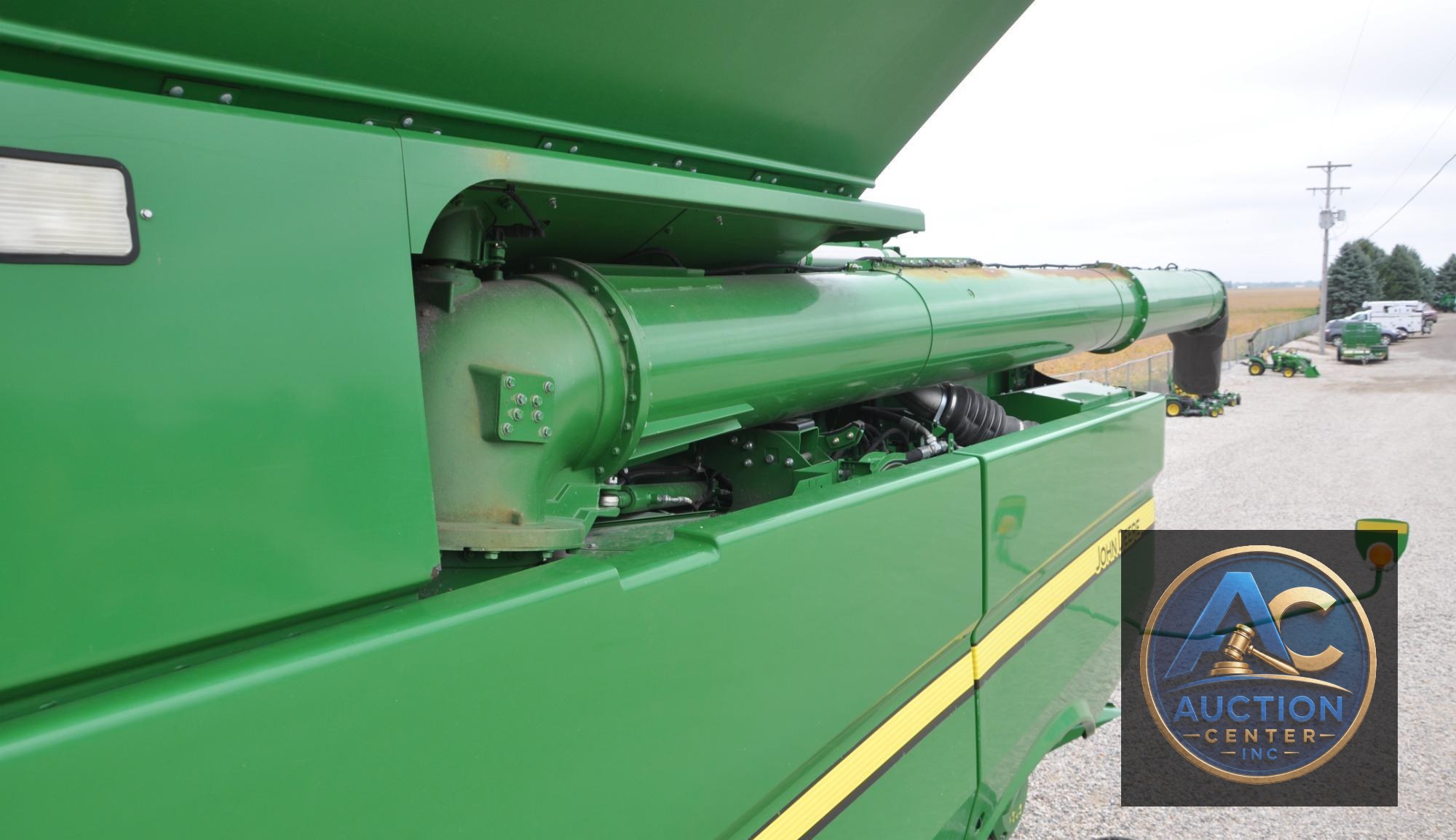 2014 John Deere S690