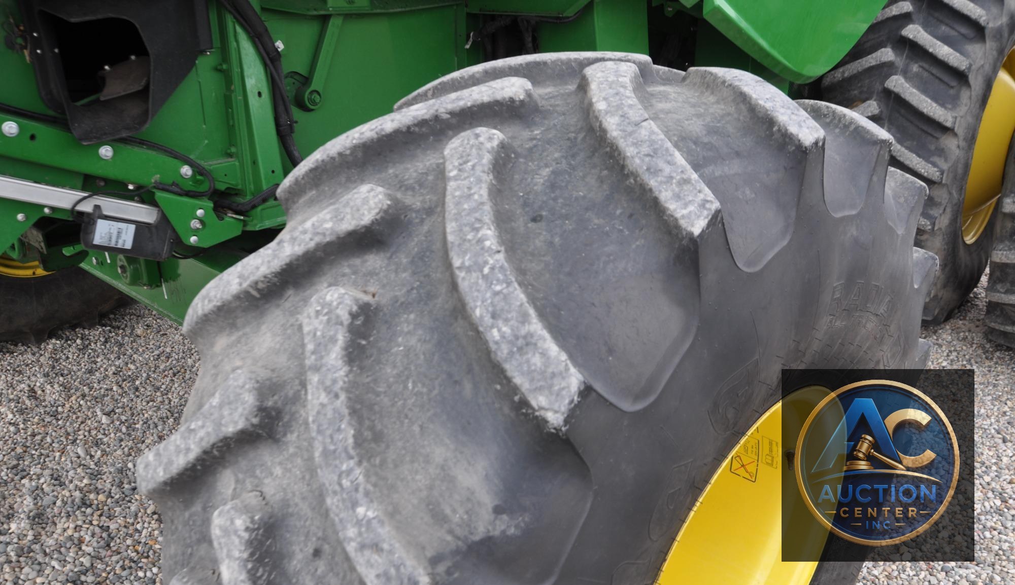 2014 John Deere S690