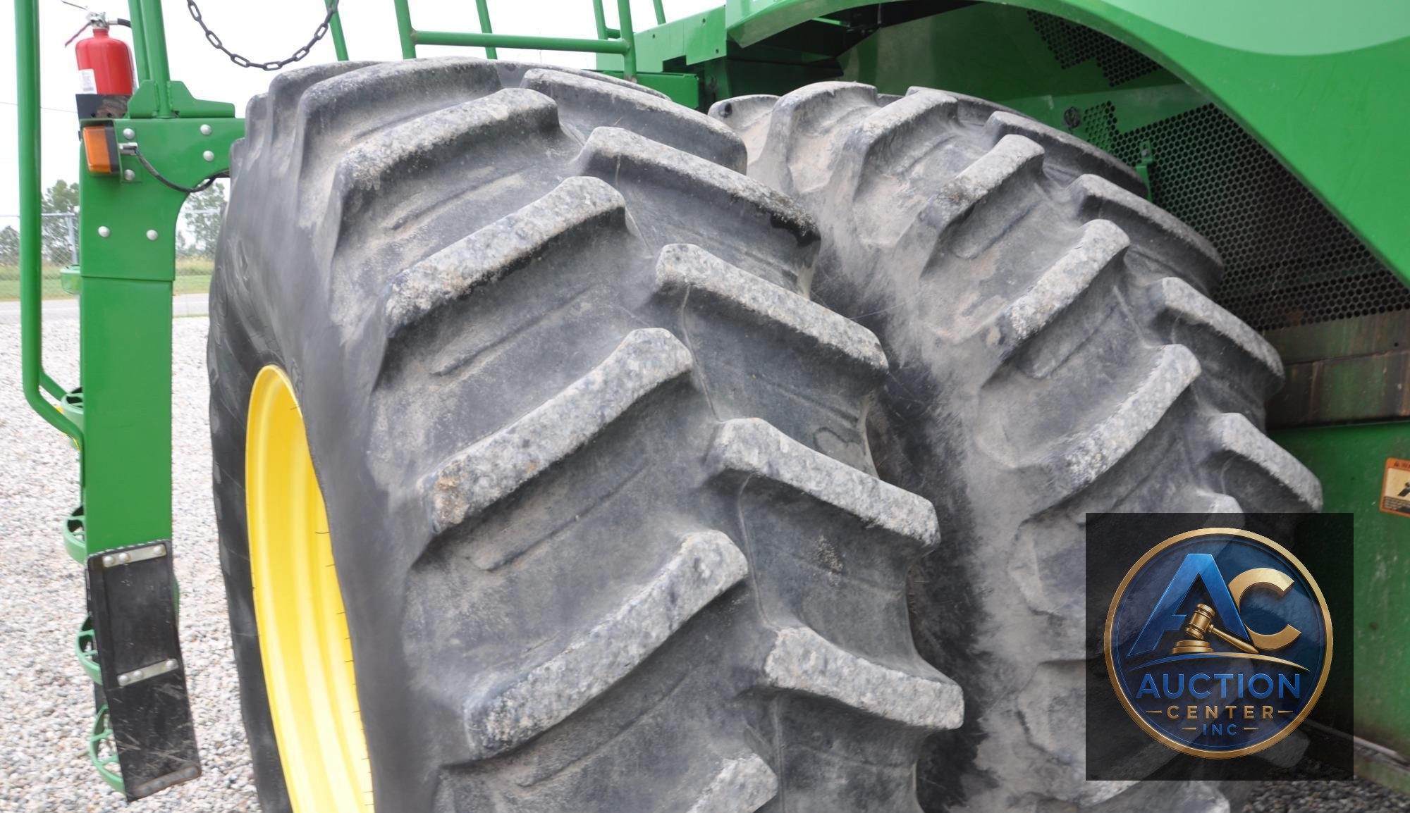 2014 John Deere S690