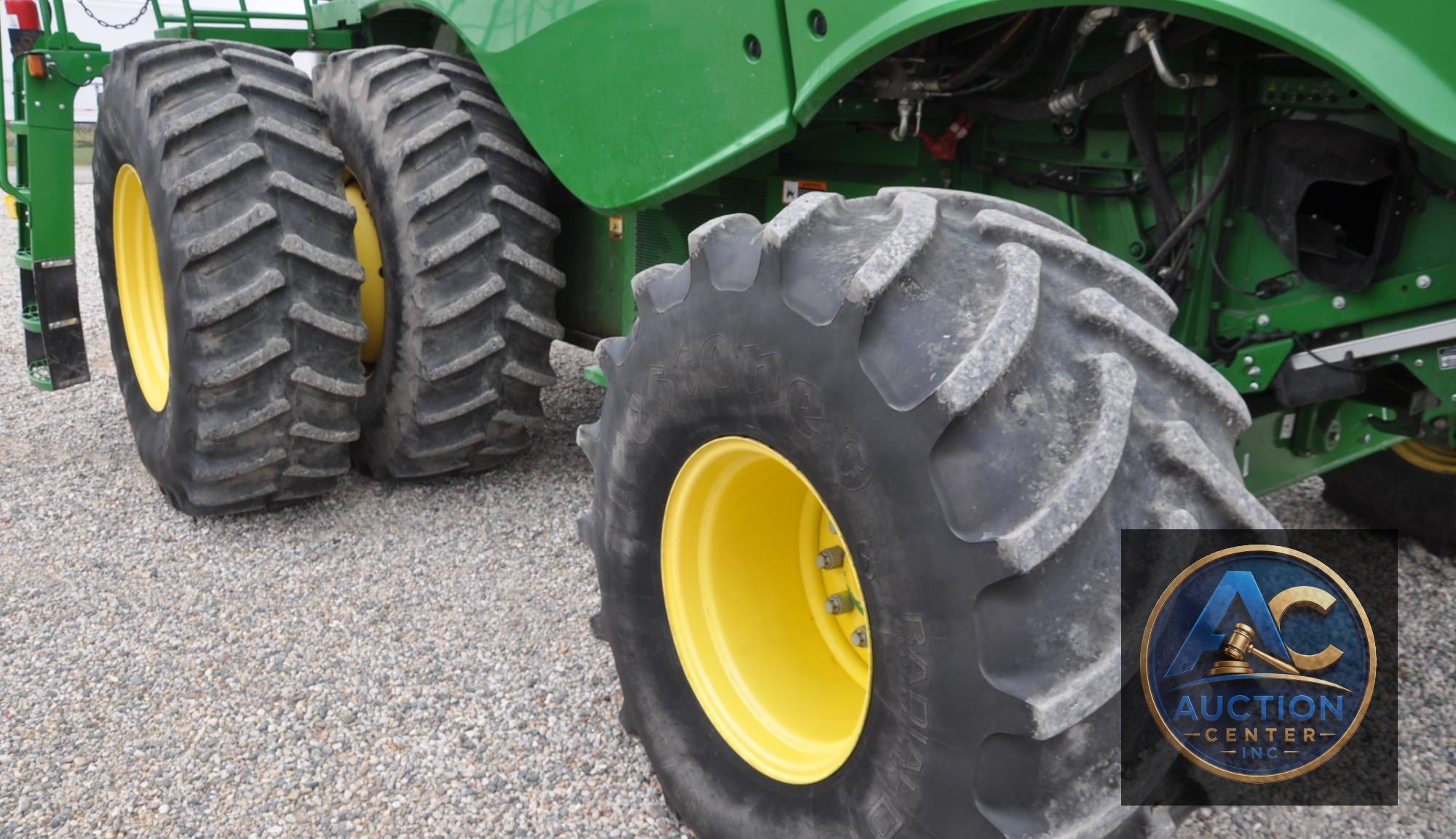 2014 John Deere S690