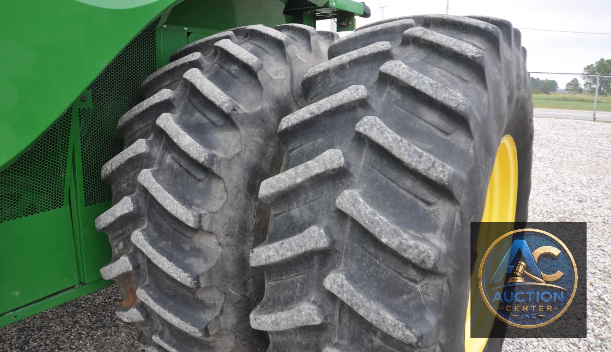 2014 John Deere S690