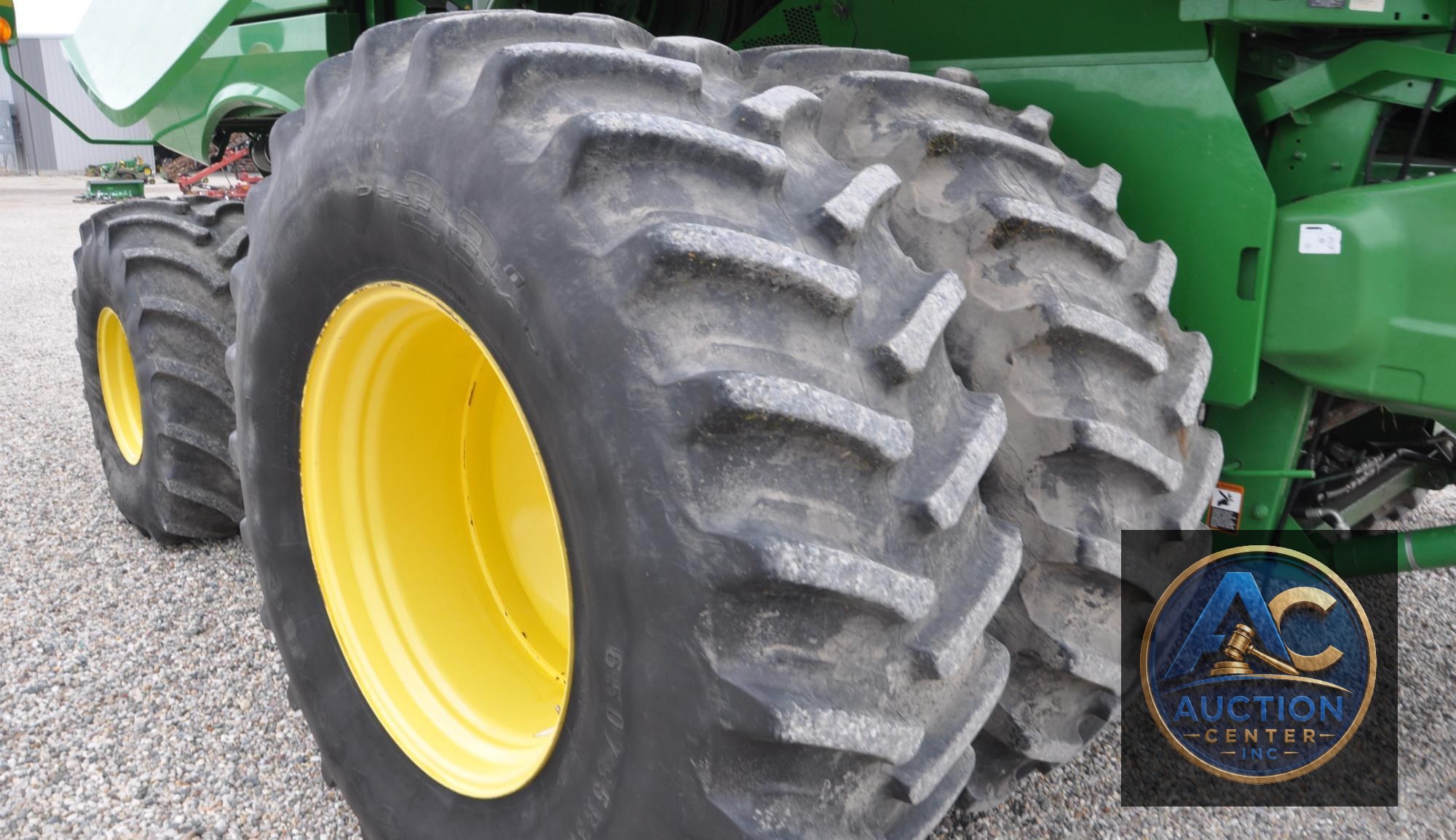 2014 John Deere S690