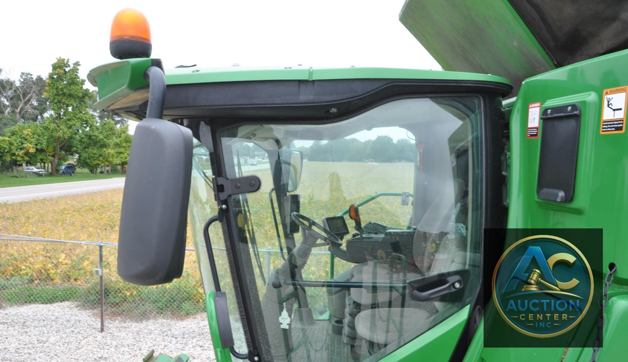 2014 John Deere S690