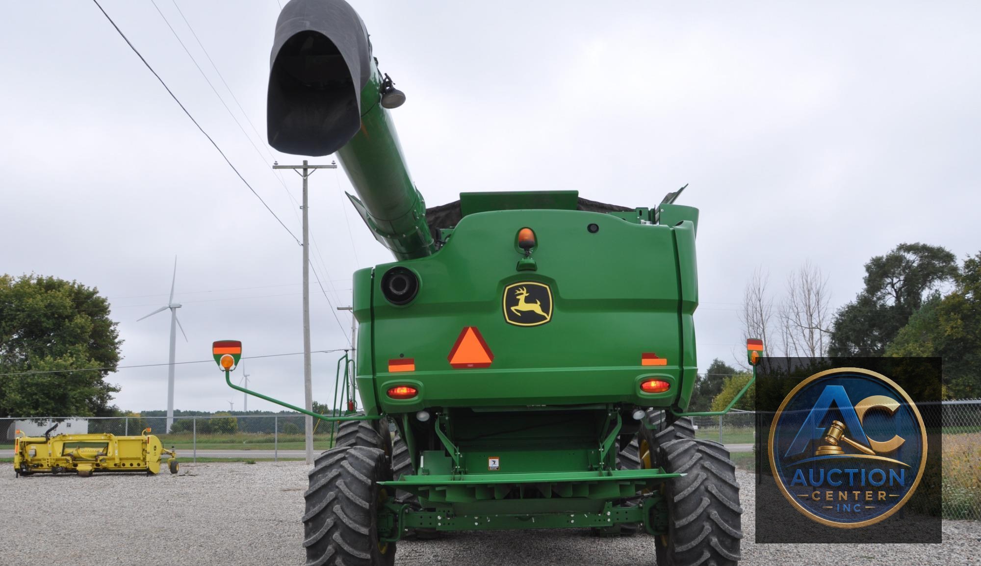 2014 John Deere S690