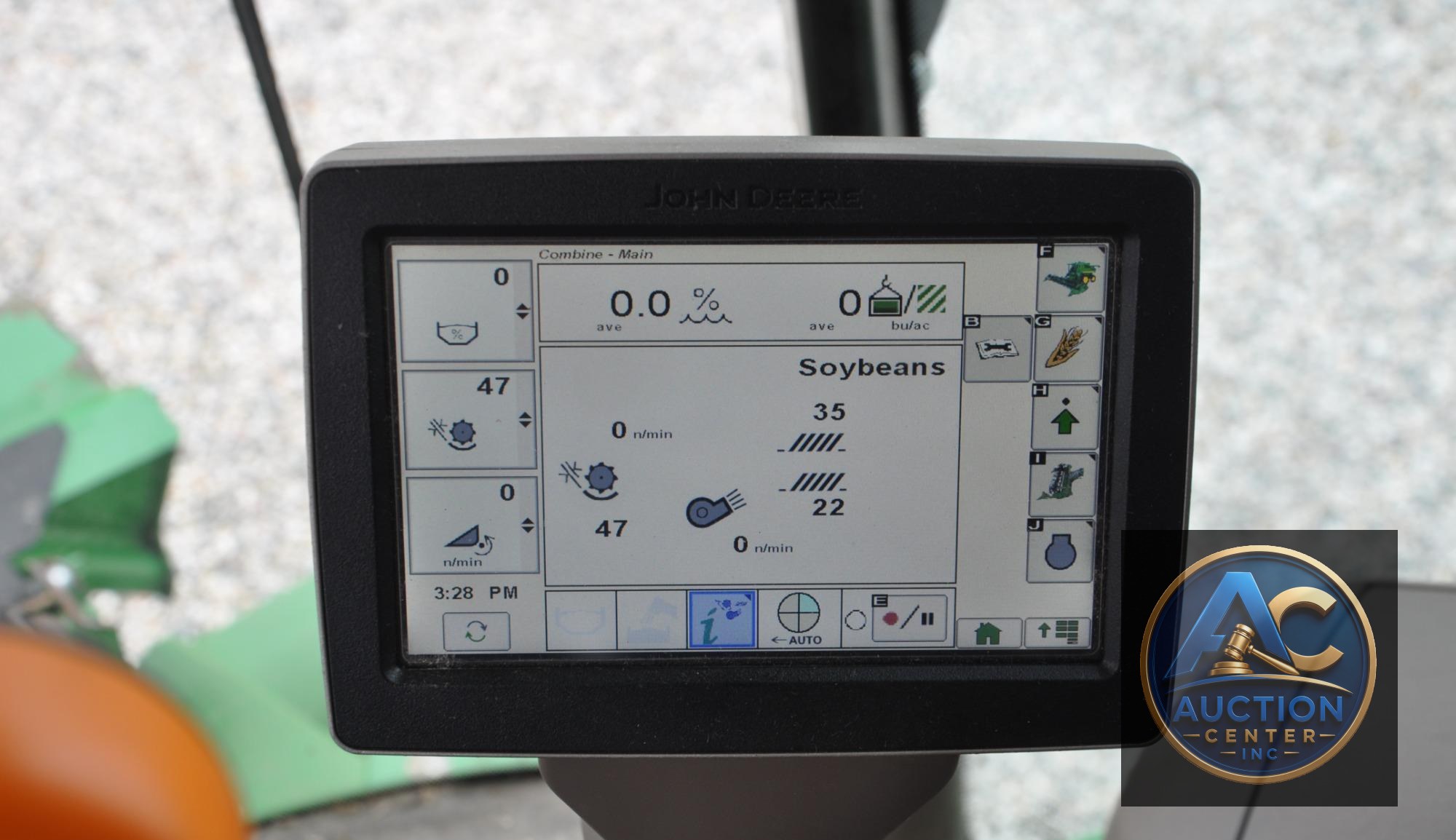 2014 John Deere S690