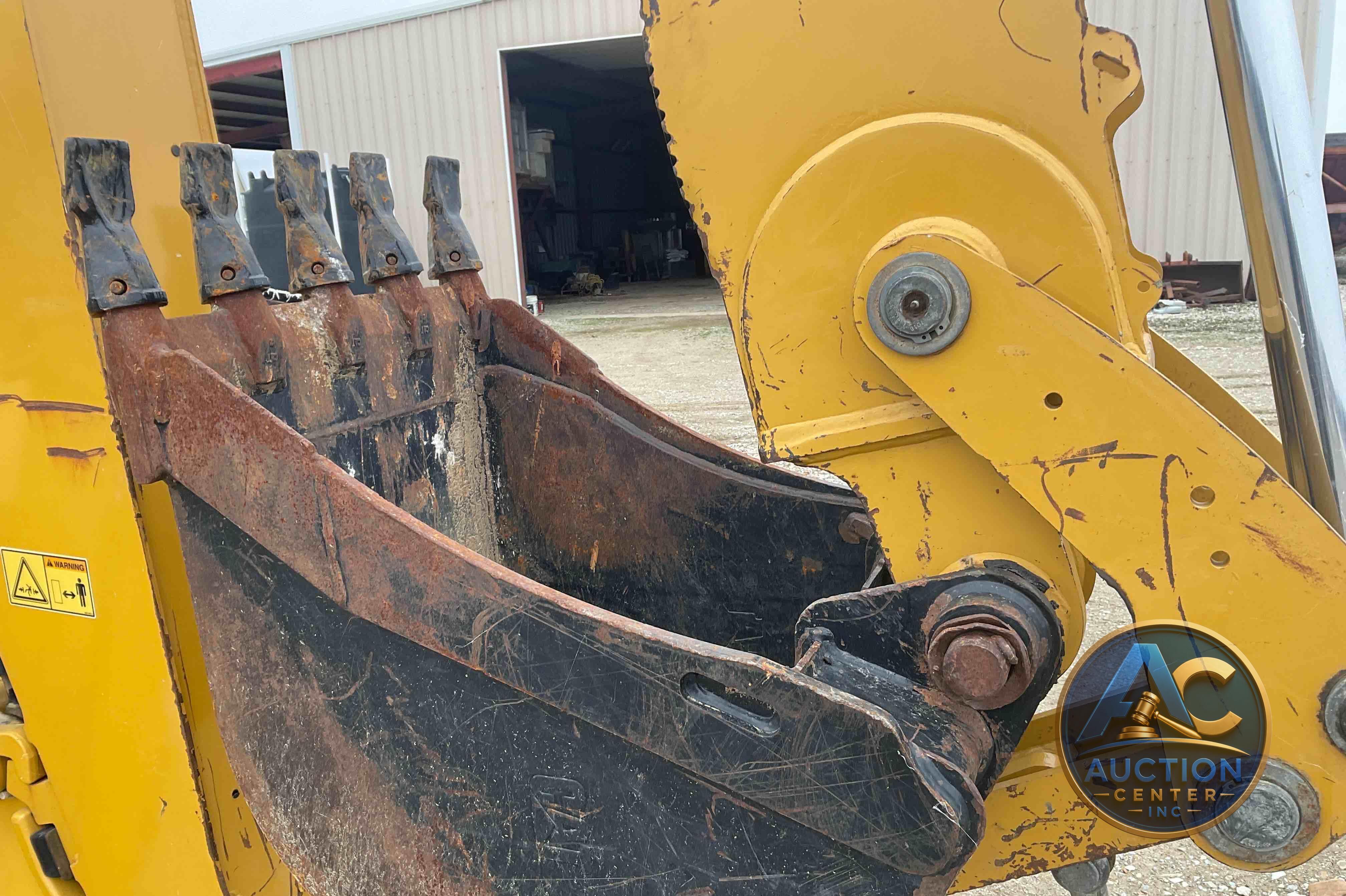2018 Caterpillar 420F2