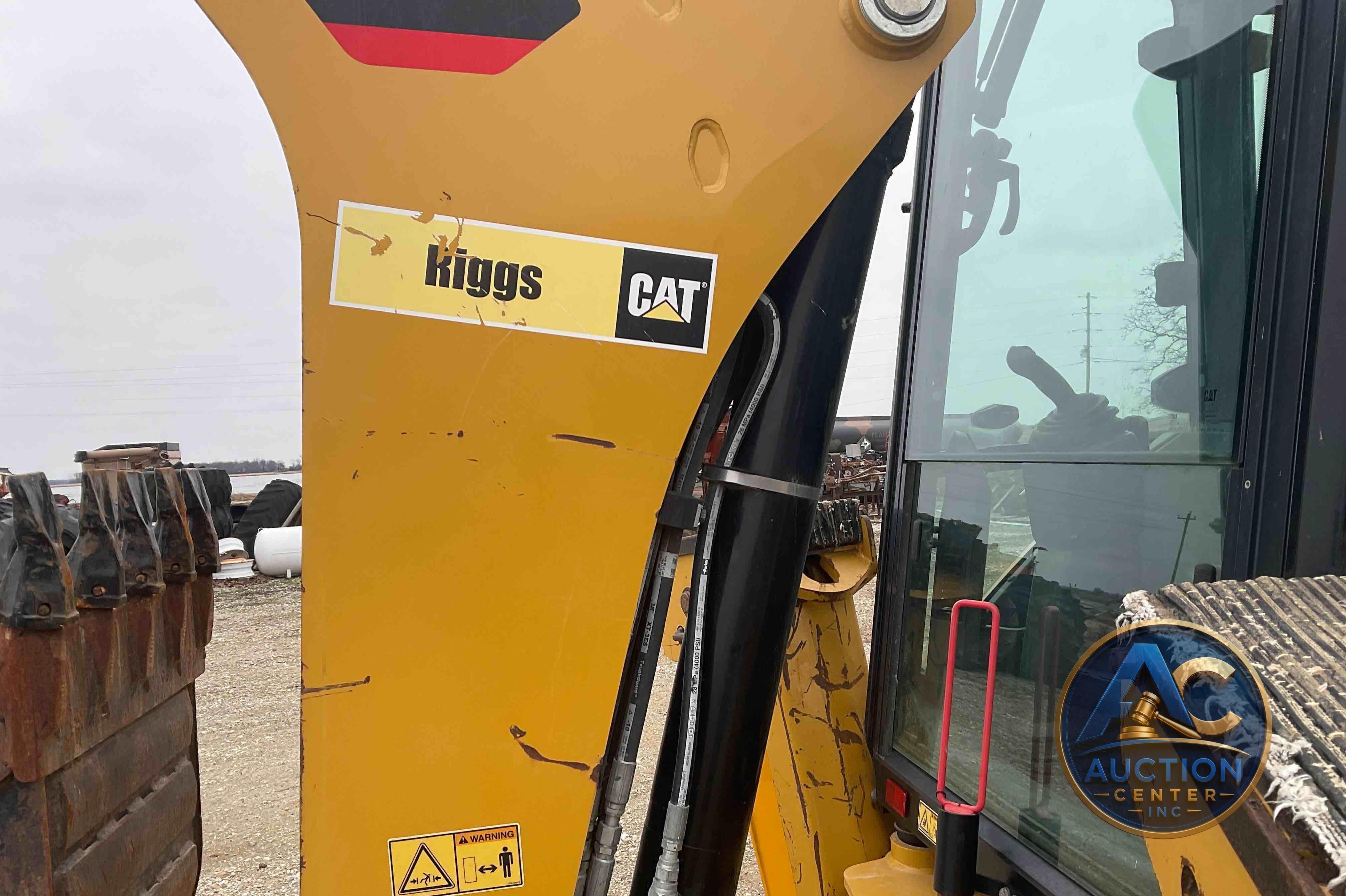 2018 Caterpillar 420F2