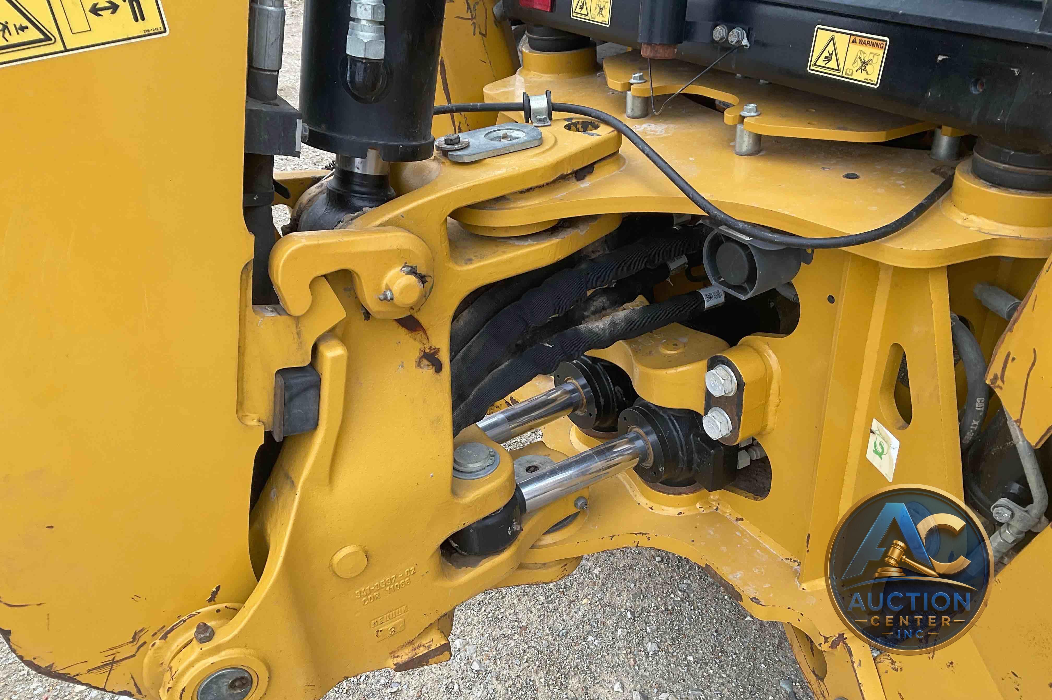 2018 Caterpillar 420F2