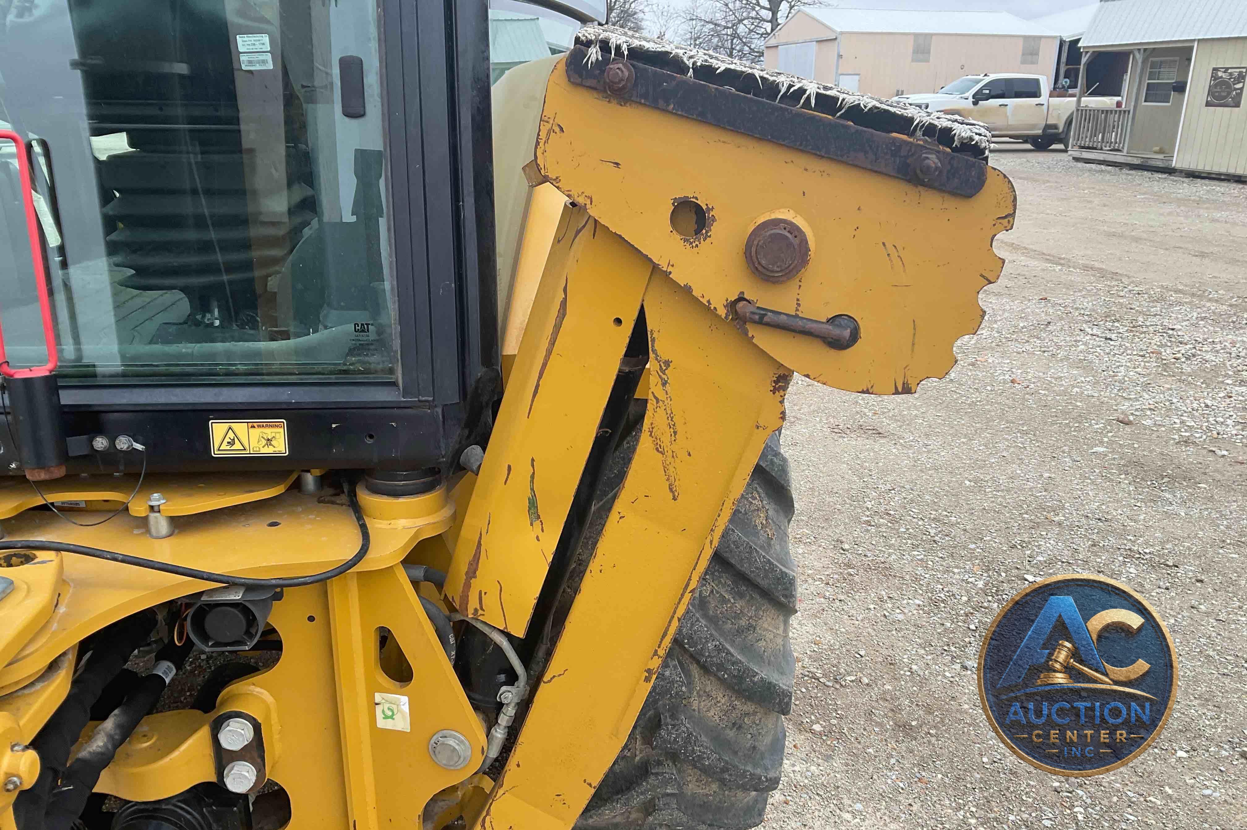 2018 Caterpillar 420F2