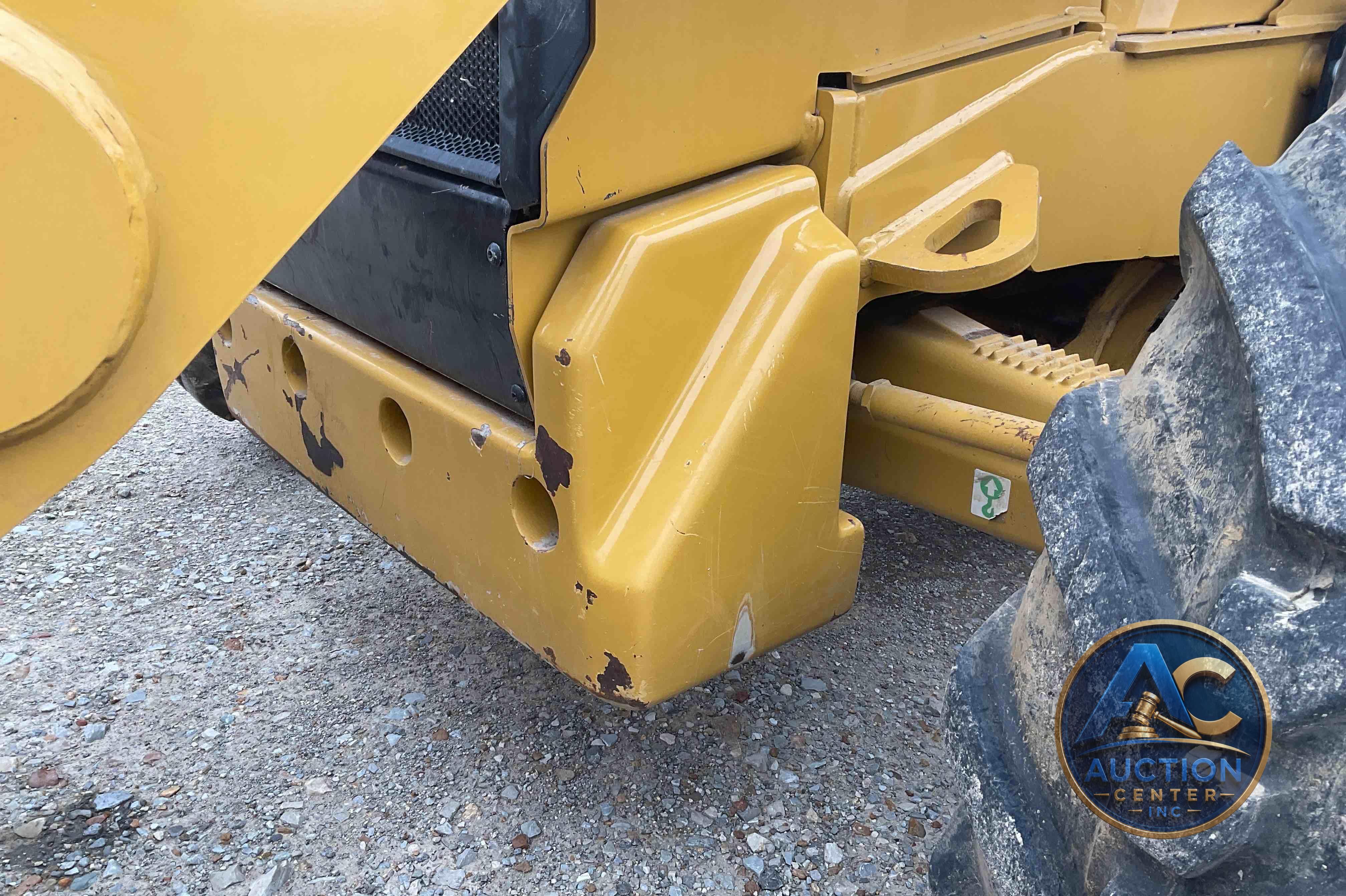 2018 Caterpillar 420F2