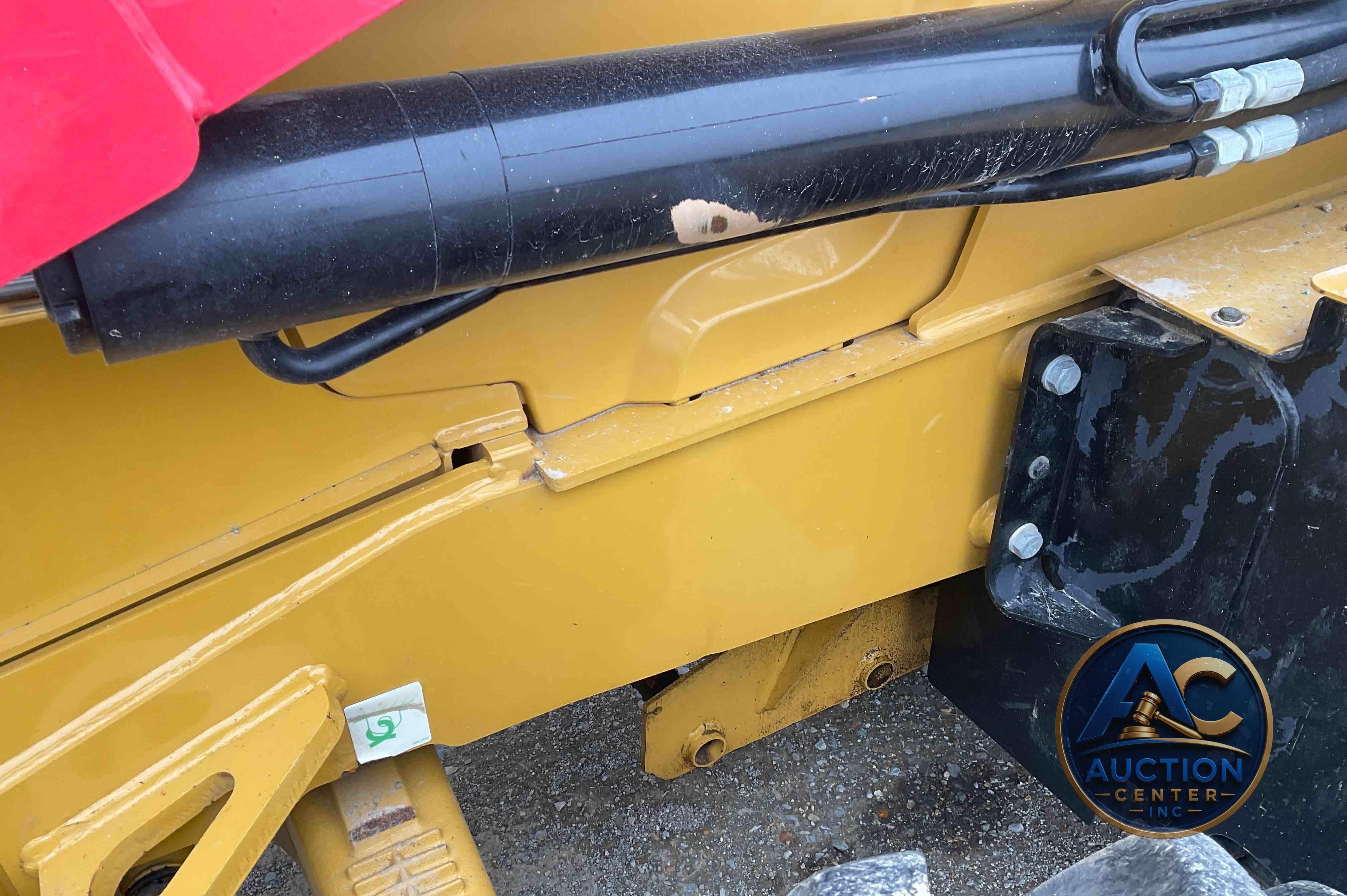 2018 Caterpillar 420F2